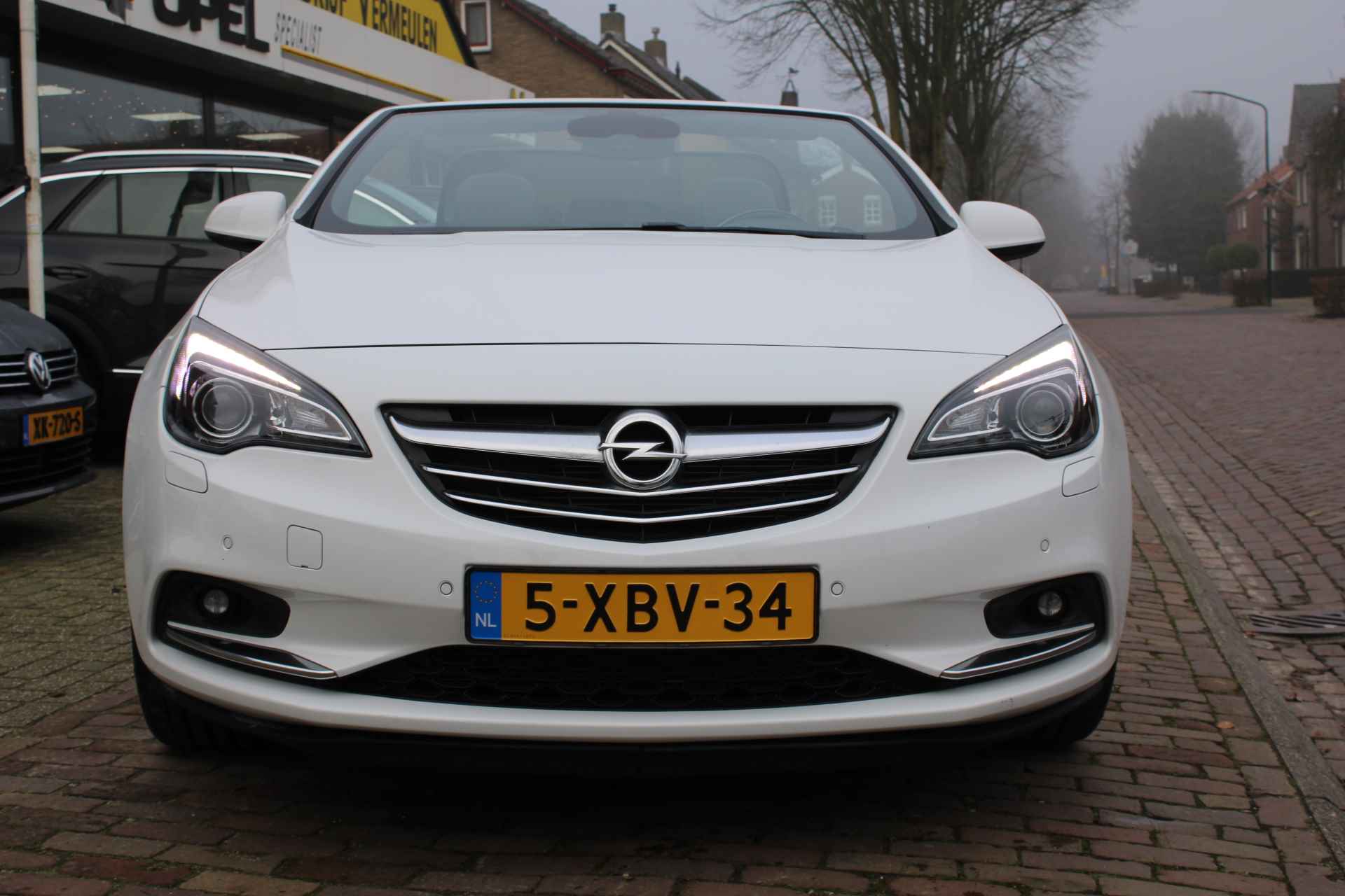 Opel Cascada 1.6 Turbo 200PK Cosmo + 19"/ Navi/ Clima/ Leder/ Camera/ Xenon/ NL auto - 6/49