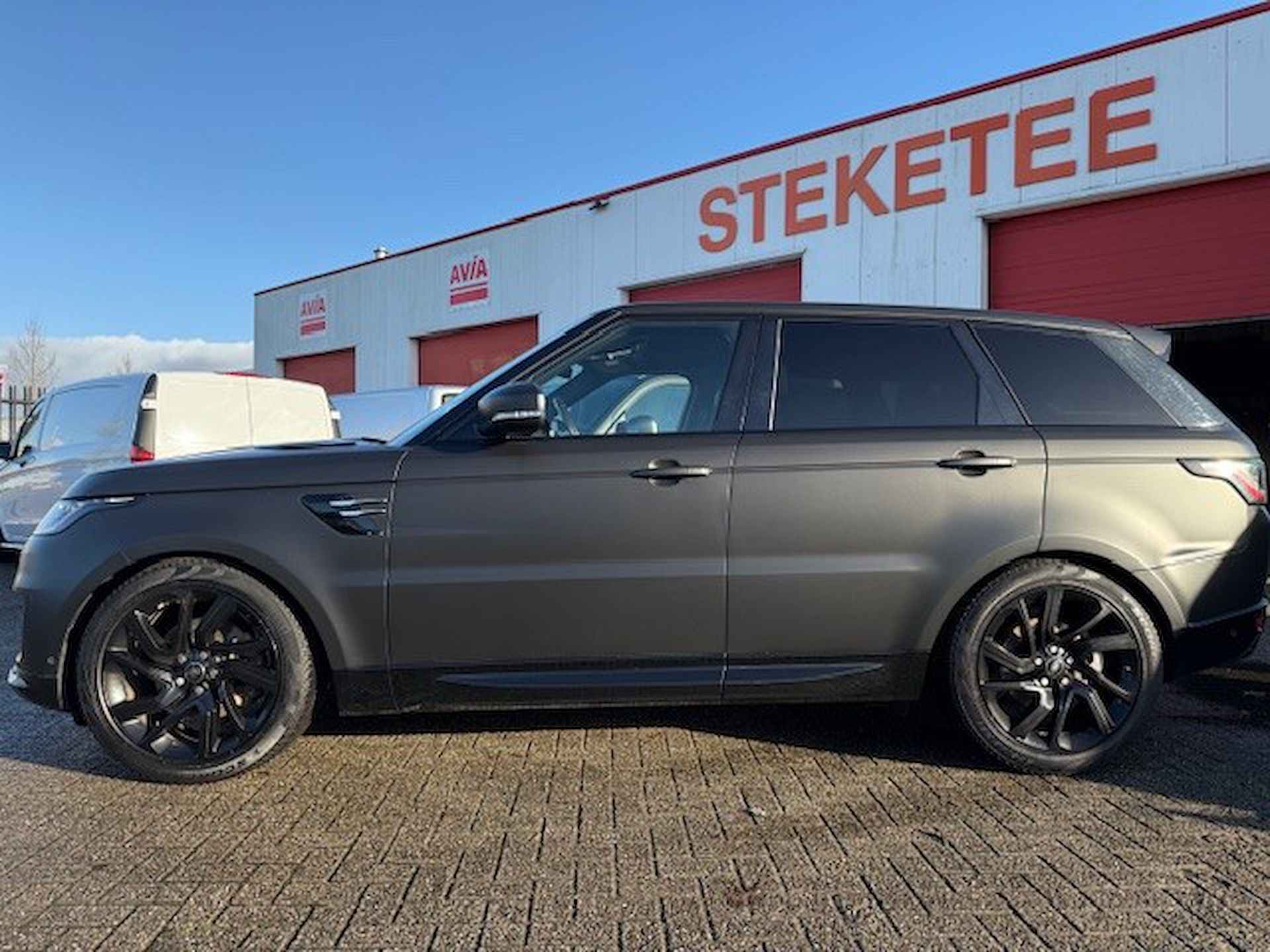 Land Rover Range Rover Sport 3.0 TDV6 HSE Dynamic -facelift- - 13/26