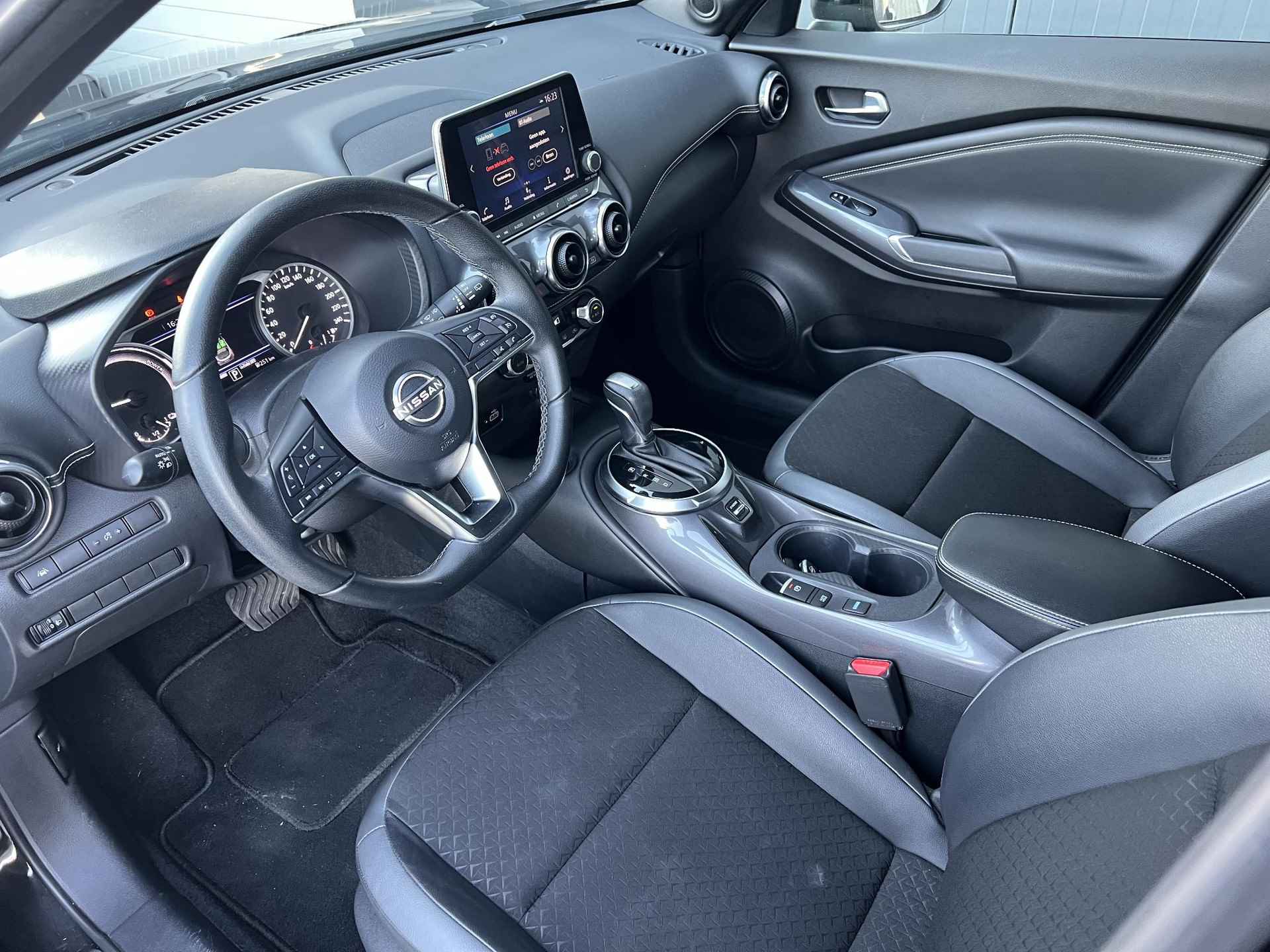 Nissan Juke 1.6 Hybrid 143 N-Connecta - 14/20