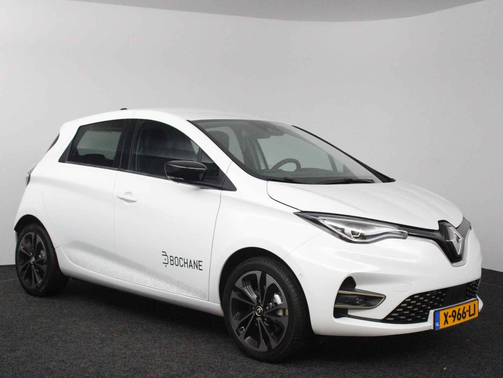 Renault ZOE R135 Iconic 52 kWh (Koopaccu) | Navi 9,3" | Clima | Cruise | Pack Winter | LM velgen 17" | PDC V+A + Camera | Apple Carplay/Android Auto - 7/42