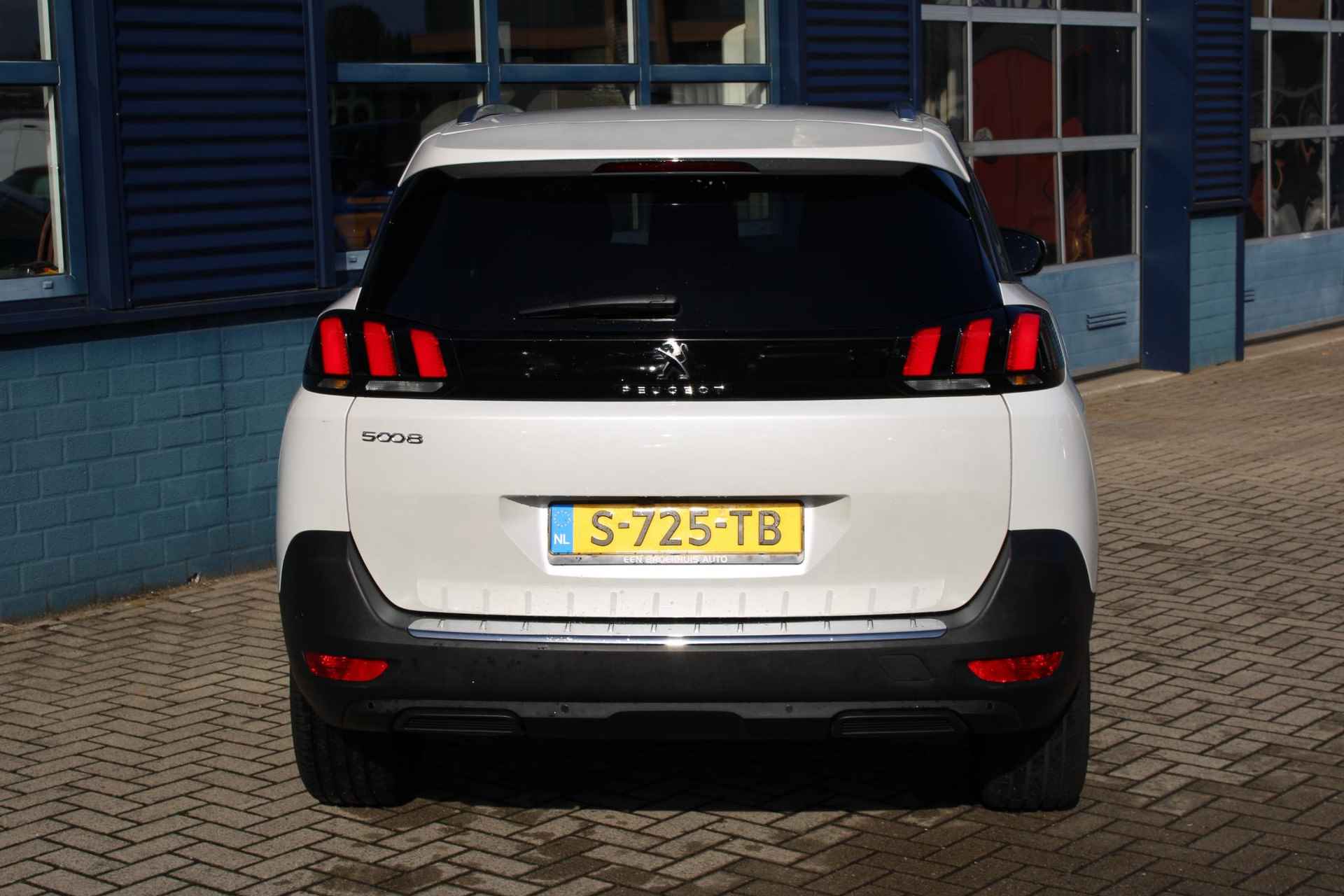 Peugeot 5008 1.2 PureTech Allure Pack Business - 30/31