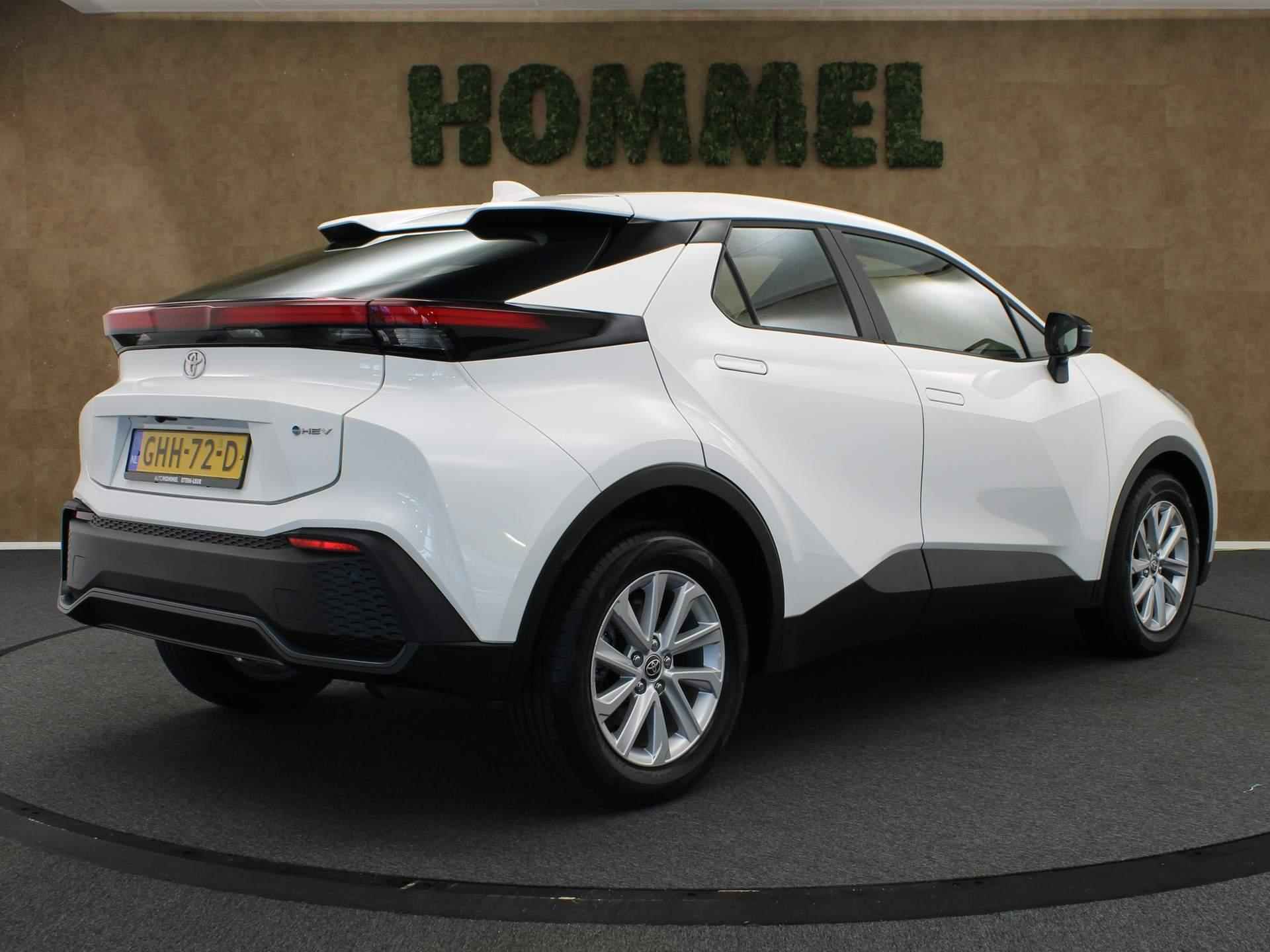 Toyota C-HR 1.8 Hybrid 140 Active -ORIGINEEL NEDERLANDSE AUTO - NAVIGATIE- DODEHOEK DETECTIE - 17 INCH LICHT METALEN VELGEN - ADAPTIEVE CRUISE CONTROL - ACHTERUITRIJCAMERA - CLIMATE CONTROL - 6/36