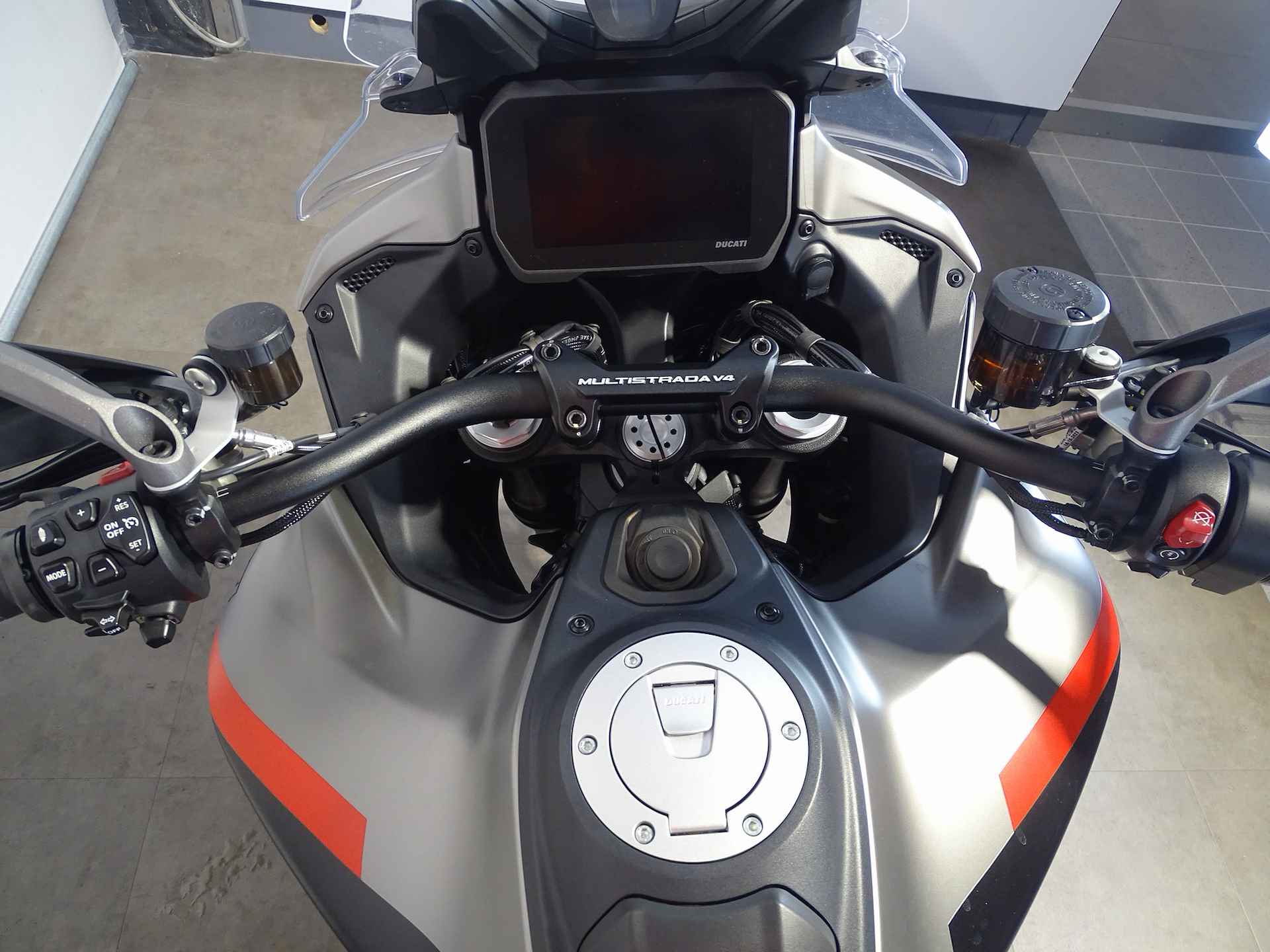 Ducati MULTISTRADA V4 S GRAND TOUR - 7/9