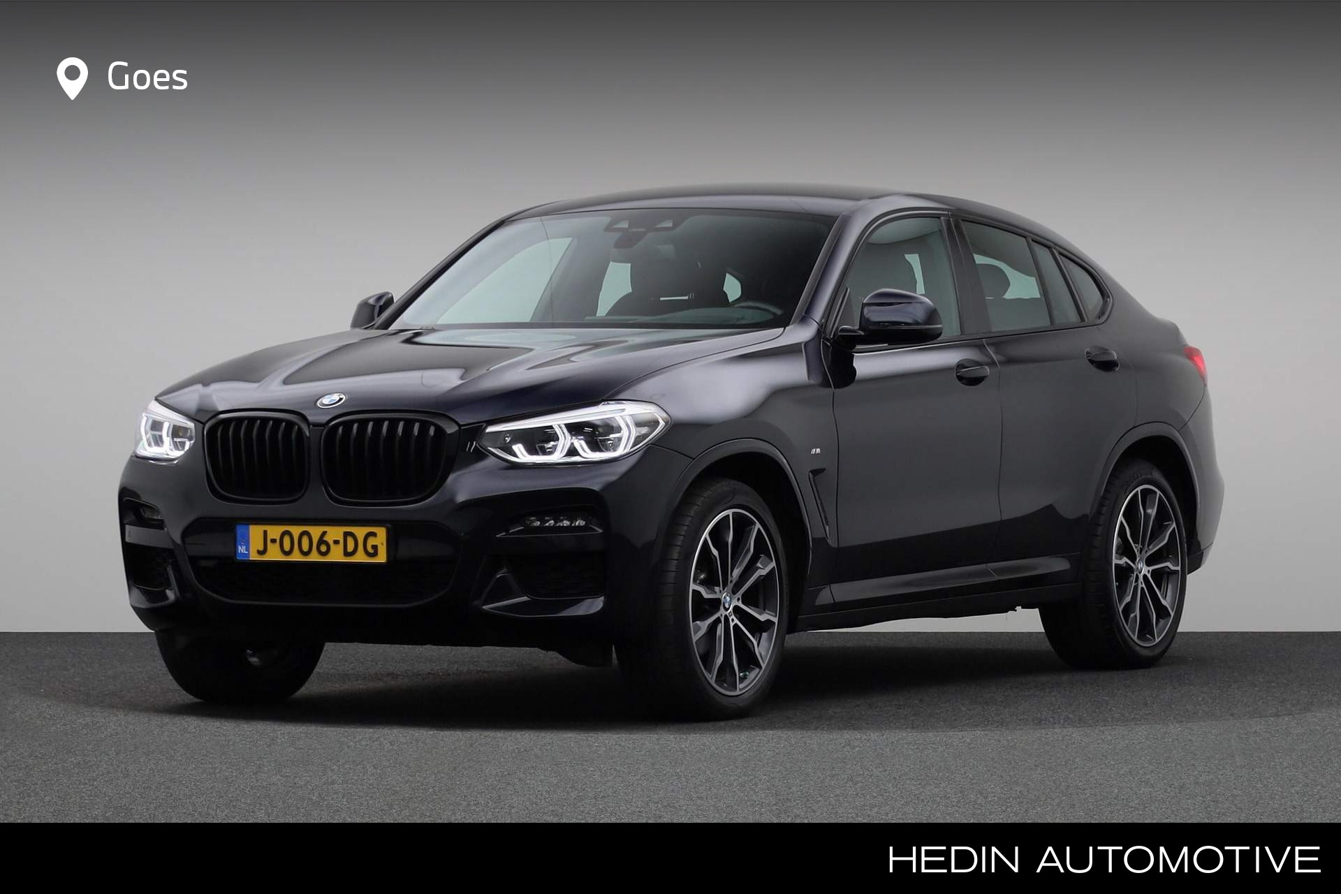 BMW X4 xDrive20i High Executive Edition | Model M Sport | Stuurwielrand verwarmd | High-beam assistant | BMW Head-Up Display | Harman Kardon Surround Sound Systeem | Comfort telefoonvoorbereiding met draadloze oplaadmogelijkheid |