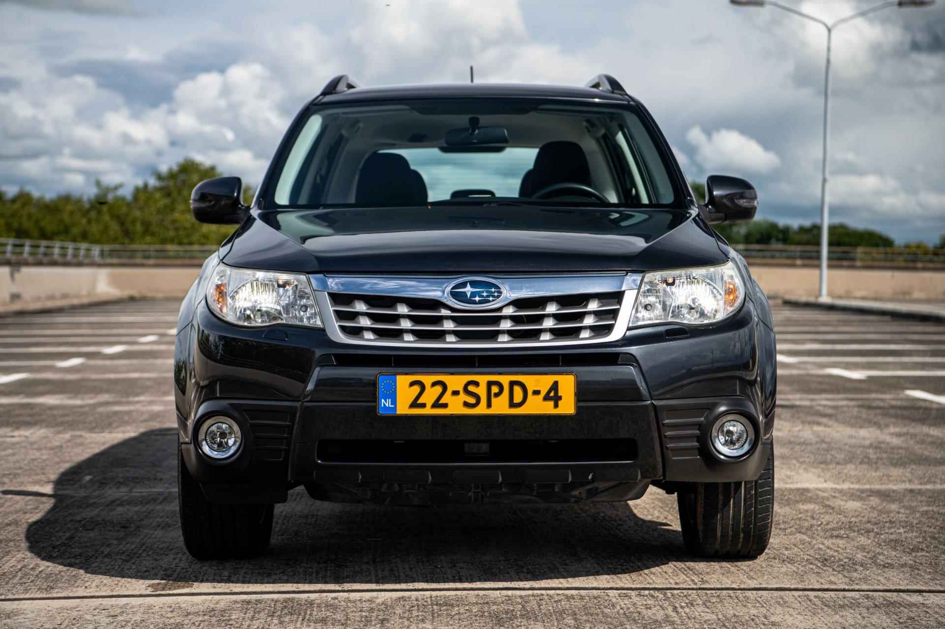 Subaru Forester 2.0 XS Luxury 150pk | Airco/climate | Cruise | Trekhaak max. 2.000kg | Camera |LM Velgen | Stoelverw. voor | 4 x4 - 6/45