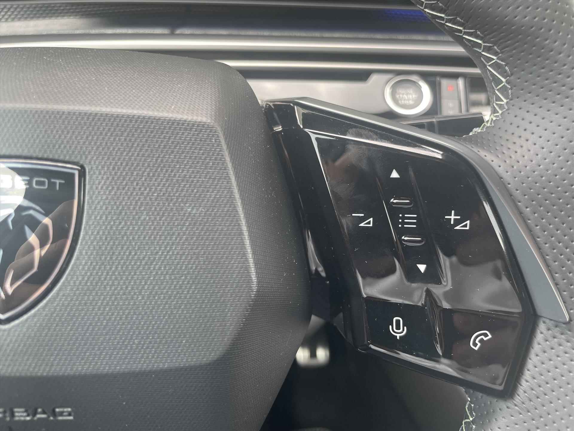 PEUGEOT 3008 EV 73 kWh 210pk GT | Stoelverwarming | Apple Carplay / Android Auto | Elektrisch bedienbare achterklep | Keyless Entry | Navigatie | - 15/26