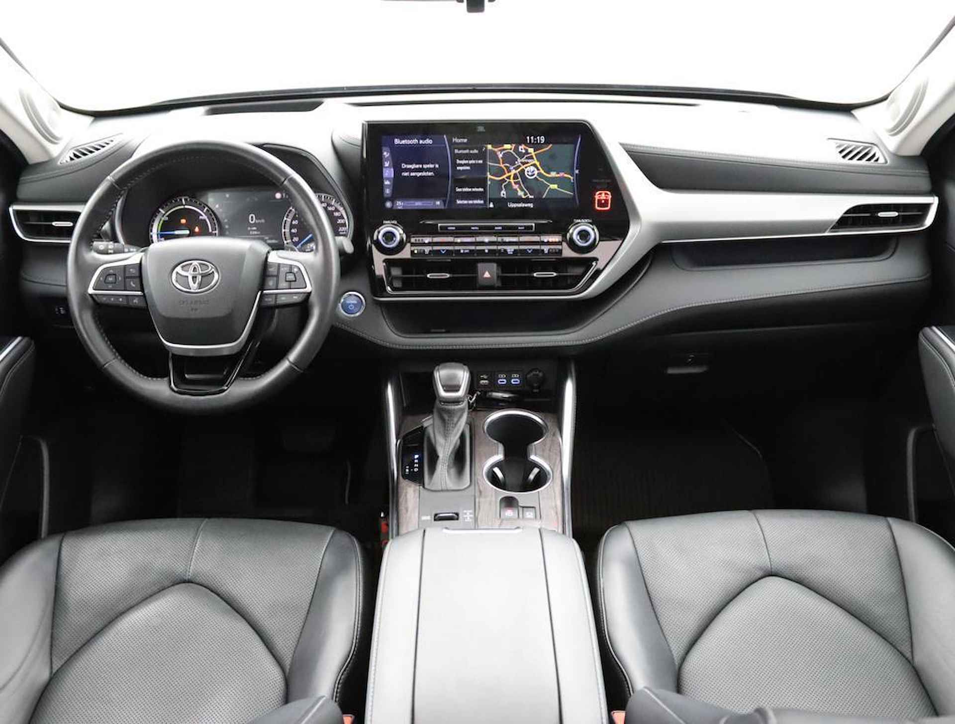 Toyota Highlander 2.5 AWD Hybrid Premium 7 Persoons | Lederen bekleding | Trekhaak 2000 kg | Panoramadak | 20 inch Lichtmetaal | - 4/76