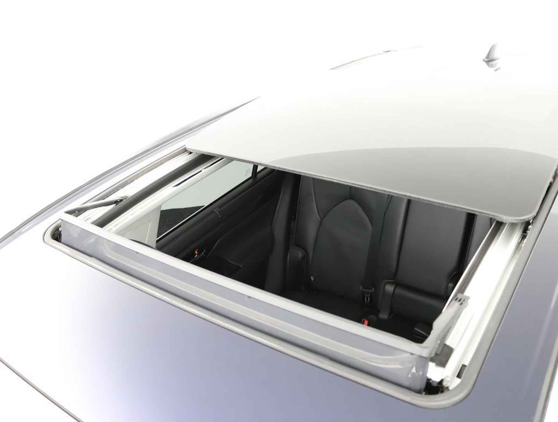 Toyota Highlander 2.5 AWD Hybrid Premium 7 Persoons | Lederen bekleding | Trekhaak 2000 kg | Panoramadak | 20 inch Lichtmetaal | - 59/76