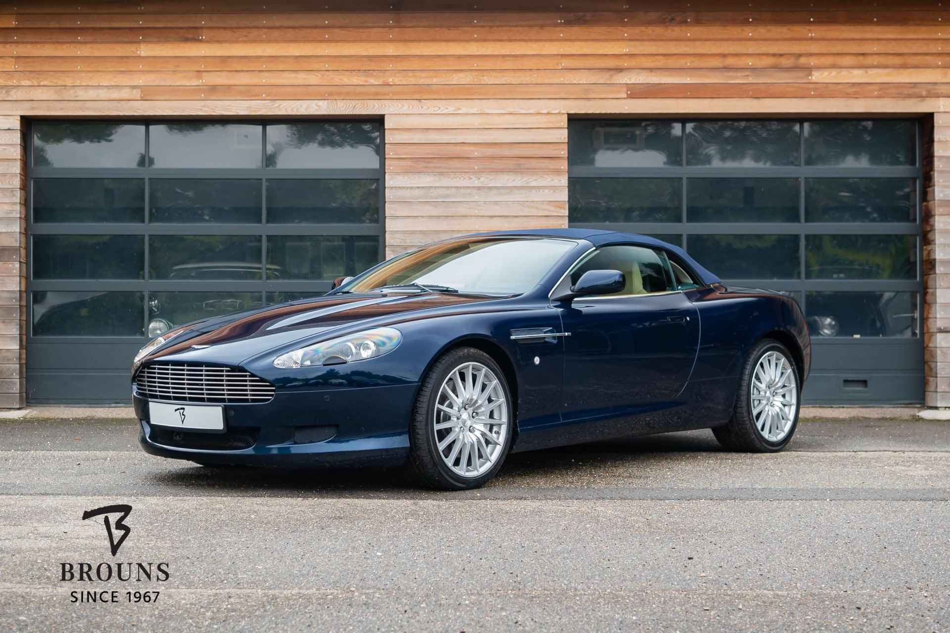 Aston Martin DB9