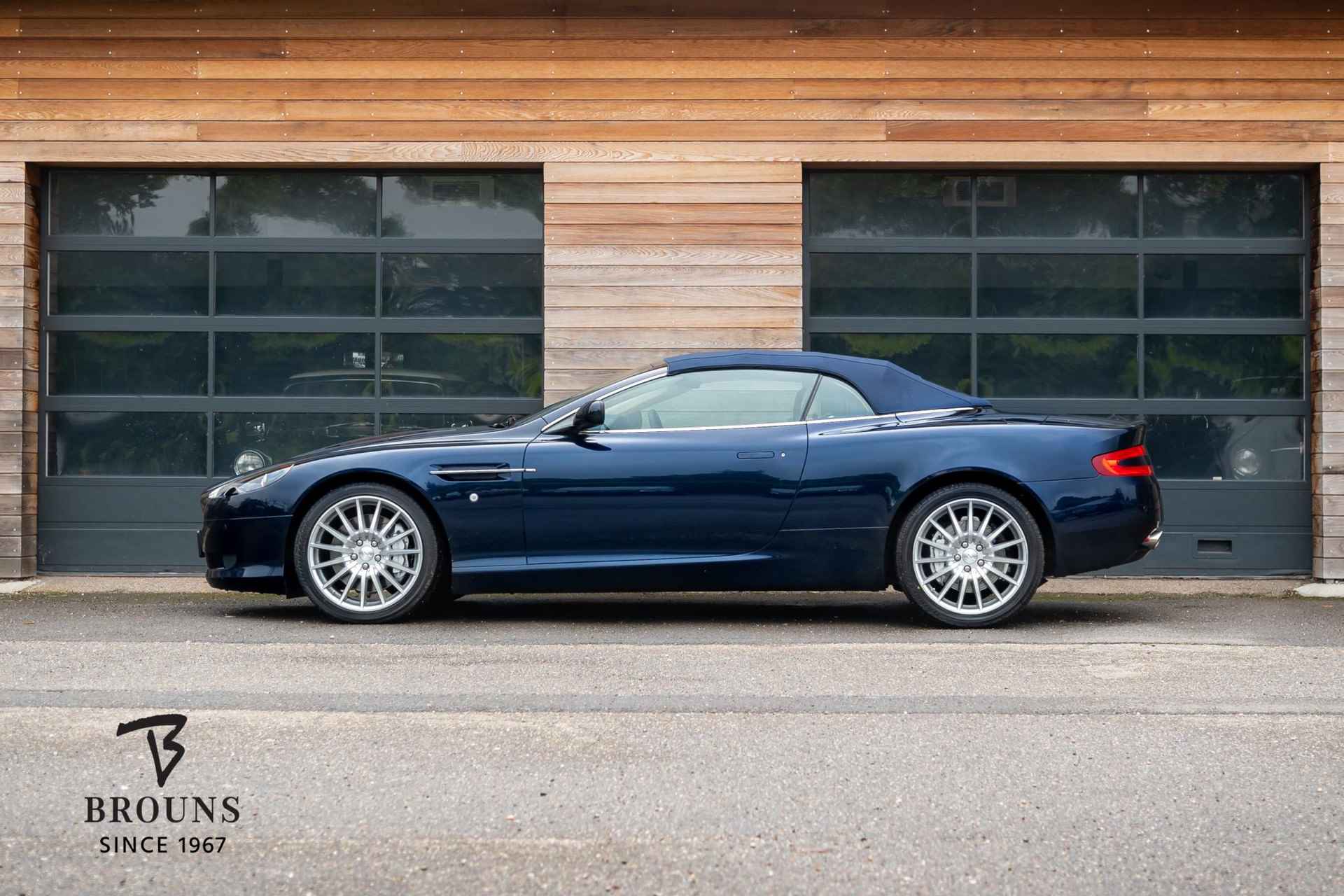 Aston Martin DB9 Volante 5.9 V12 Touchtronic 457pk *Blauw/Beige - 2/35