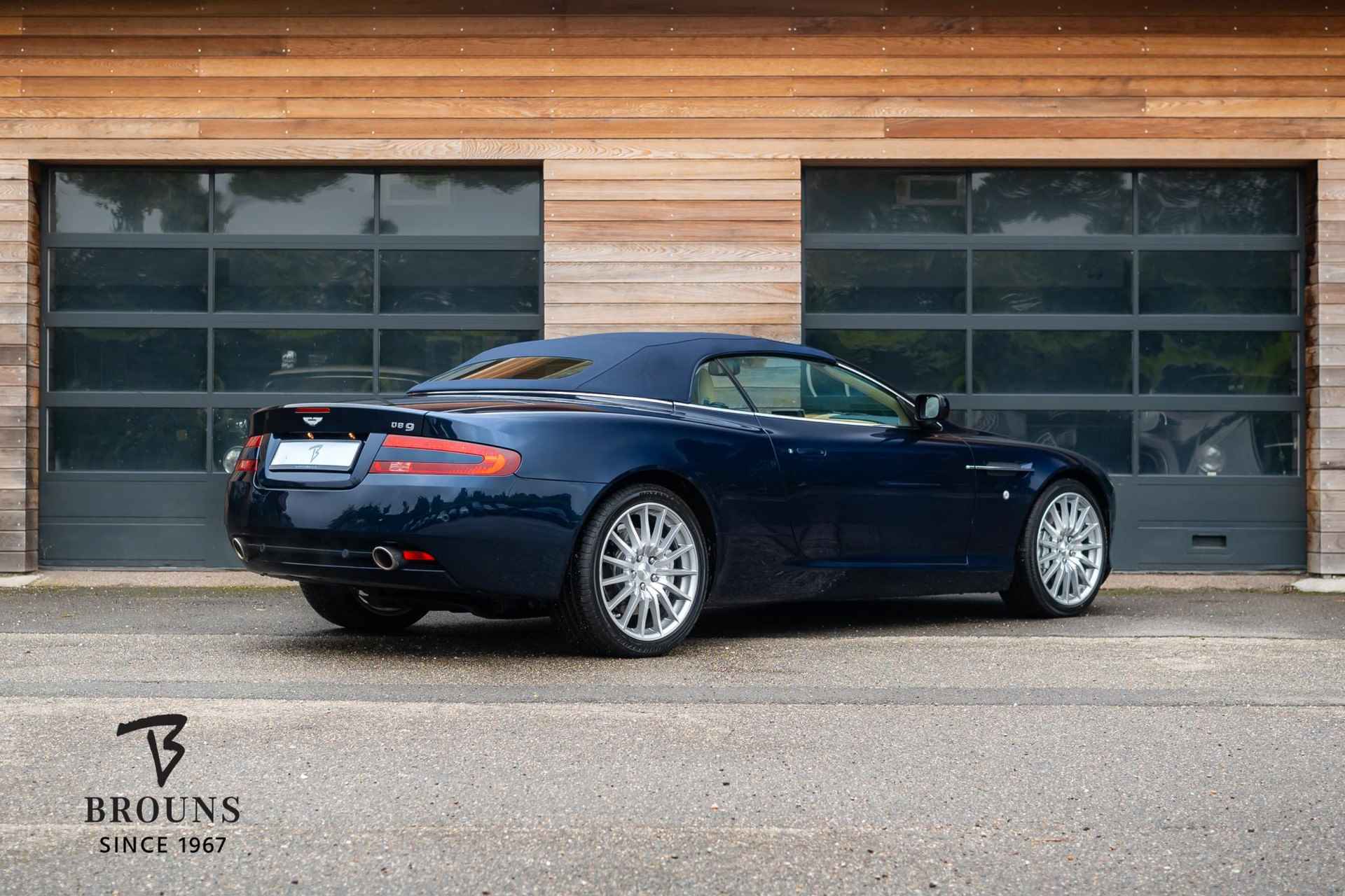 Aston Martin DB9 Volante 5.9 V12 Touchtronic 457pk *Blauw/Beige - 3/35