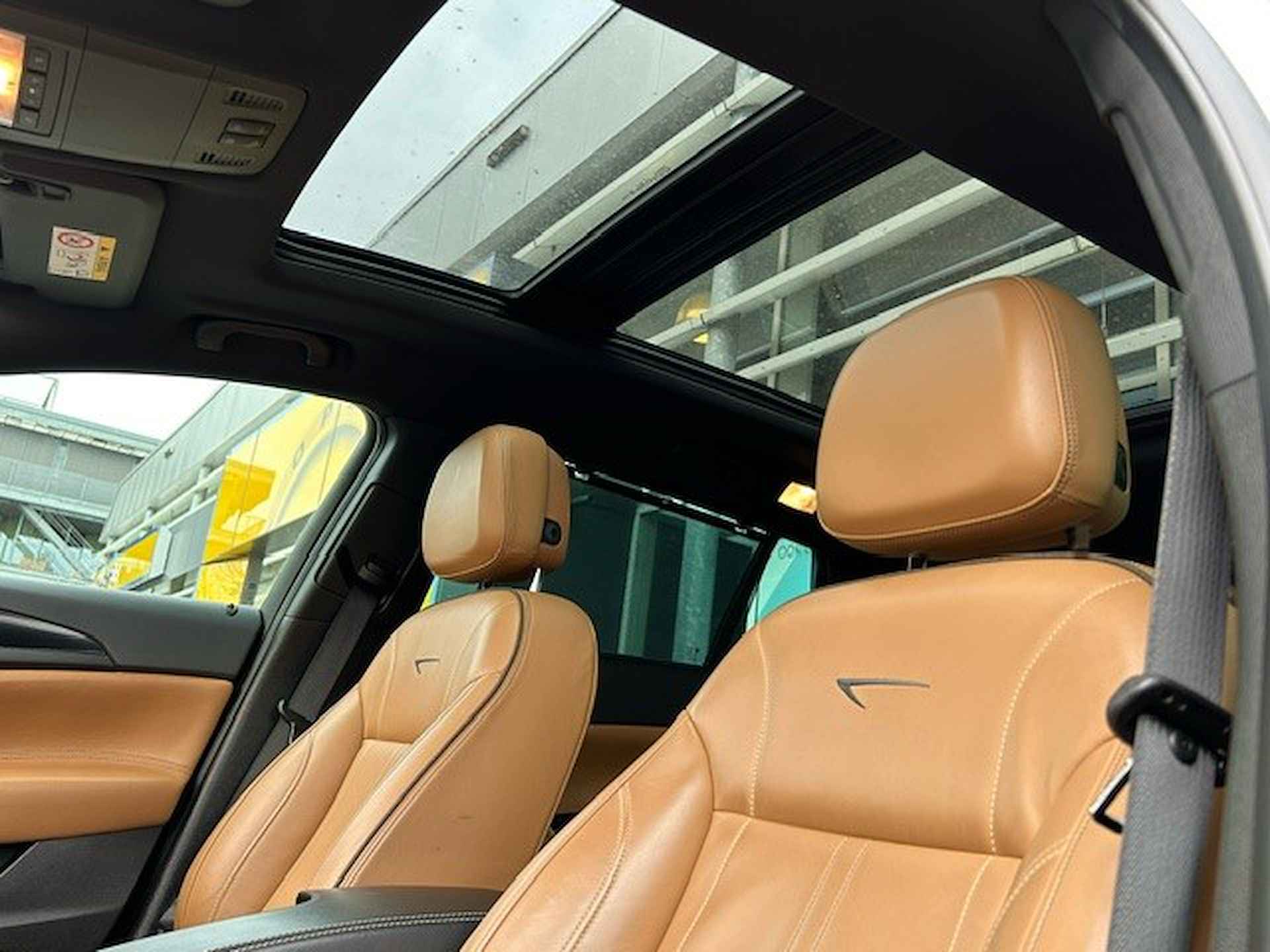 Opel Insignia Sports Tourer 2.0 T Cosmo 4x4 | Cruise Control | Leder | Parkeersensoren voor/achter | Panorama dak | - 39/46