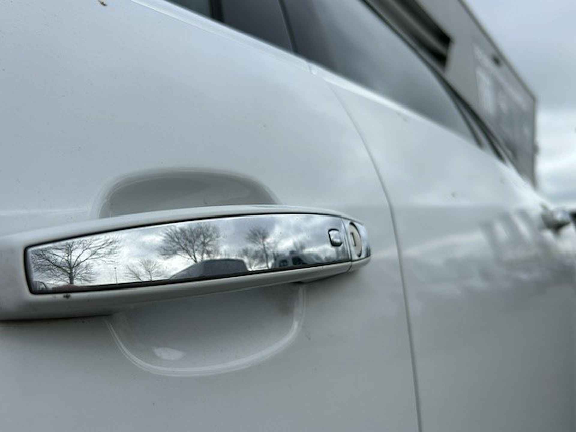 Opel Insignia Sports Tourer 2.0 T Cosmo 4x4 Cruise Control | Leder | Parkeersensoren voor/achter | Panorama dak | - 43/46