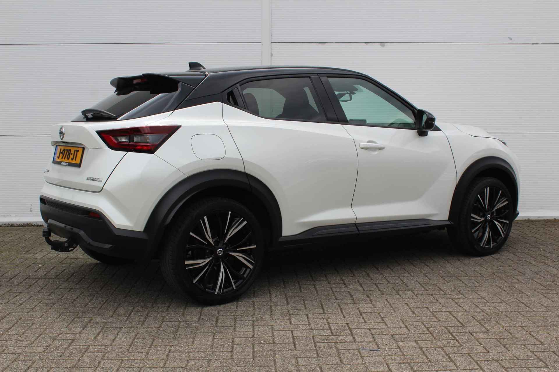 Nissan Juke 1.0 DIG-T 114 N-Design / Trekhaak (1250 KG) / Navigatie + Apple Carplay/Android Auto / Climate Control / Cruise Control / Keyless Entry & Start / - 3/44