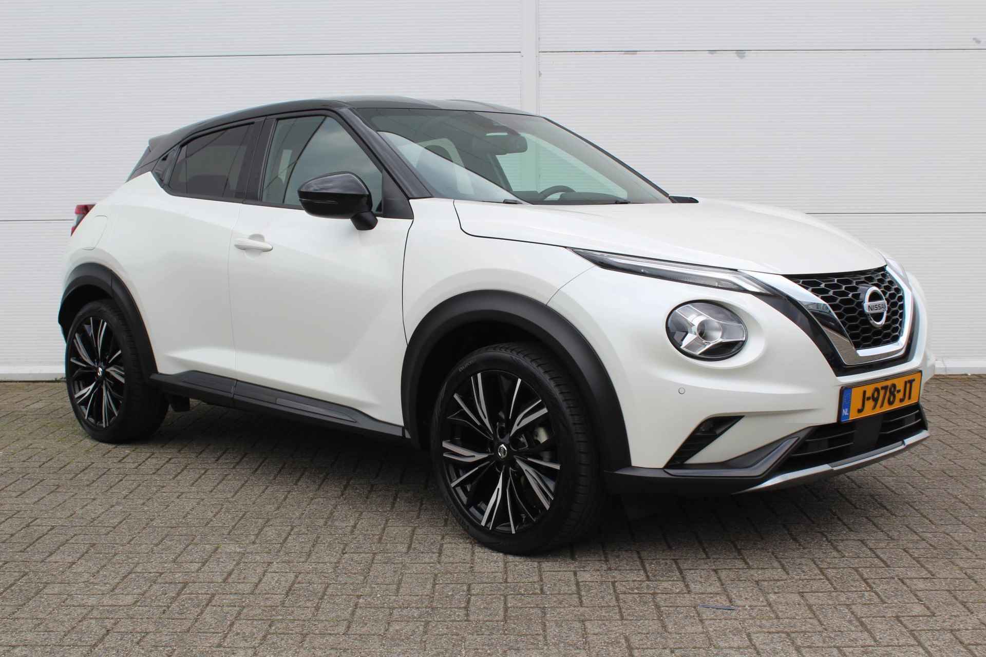 Nissan Juke 1.0 DIG-T 114 N-Design / Trekhaak (1250 KG) / Navigatie + Apple Carplay/Android Auto / Climate Control / Cruise Control / Keyless Entry & Start / - 17/44