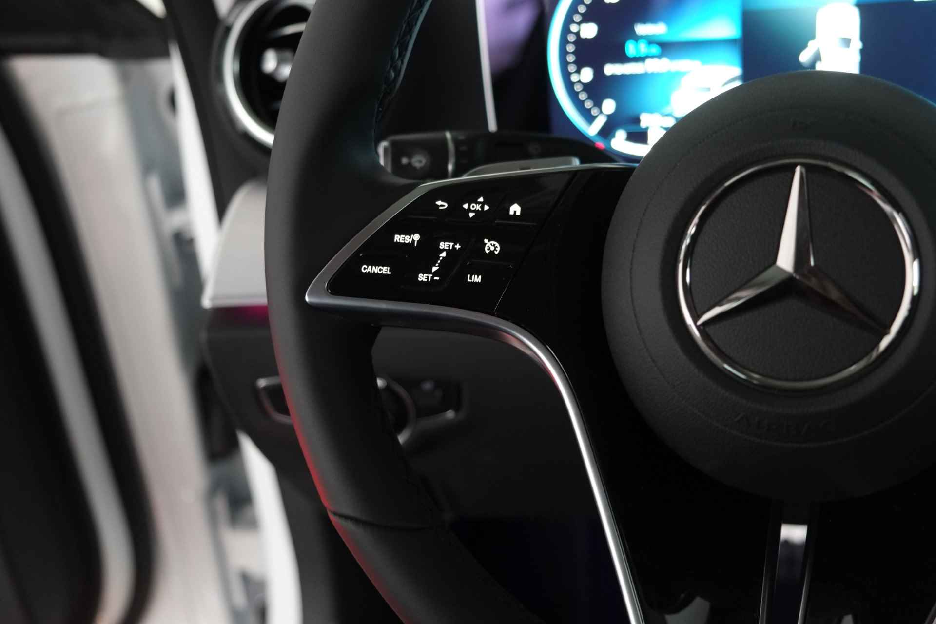 Mercedes-Benz E-Klasse All-Terrain 220 d 4MATIC / LED / Luchtvering / Camera / Carplay / DAB+ - 18/38