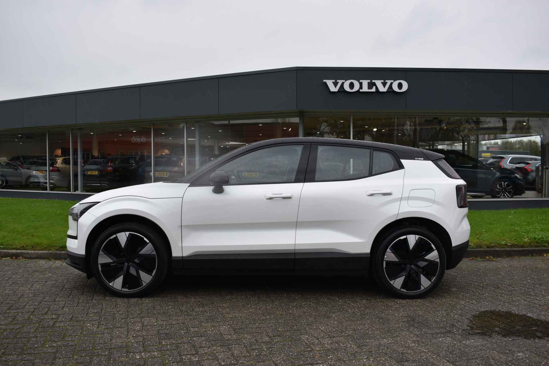 Volvo EX30 Single Motor Extended Range Plus 69 kWh | Snel leverbaar | Apple carplay | 20" velgen | H&K Audio | ACC | Blis | Camera - 6/32