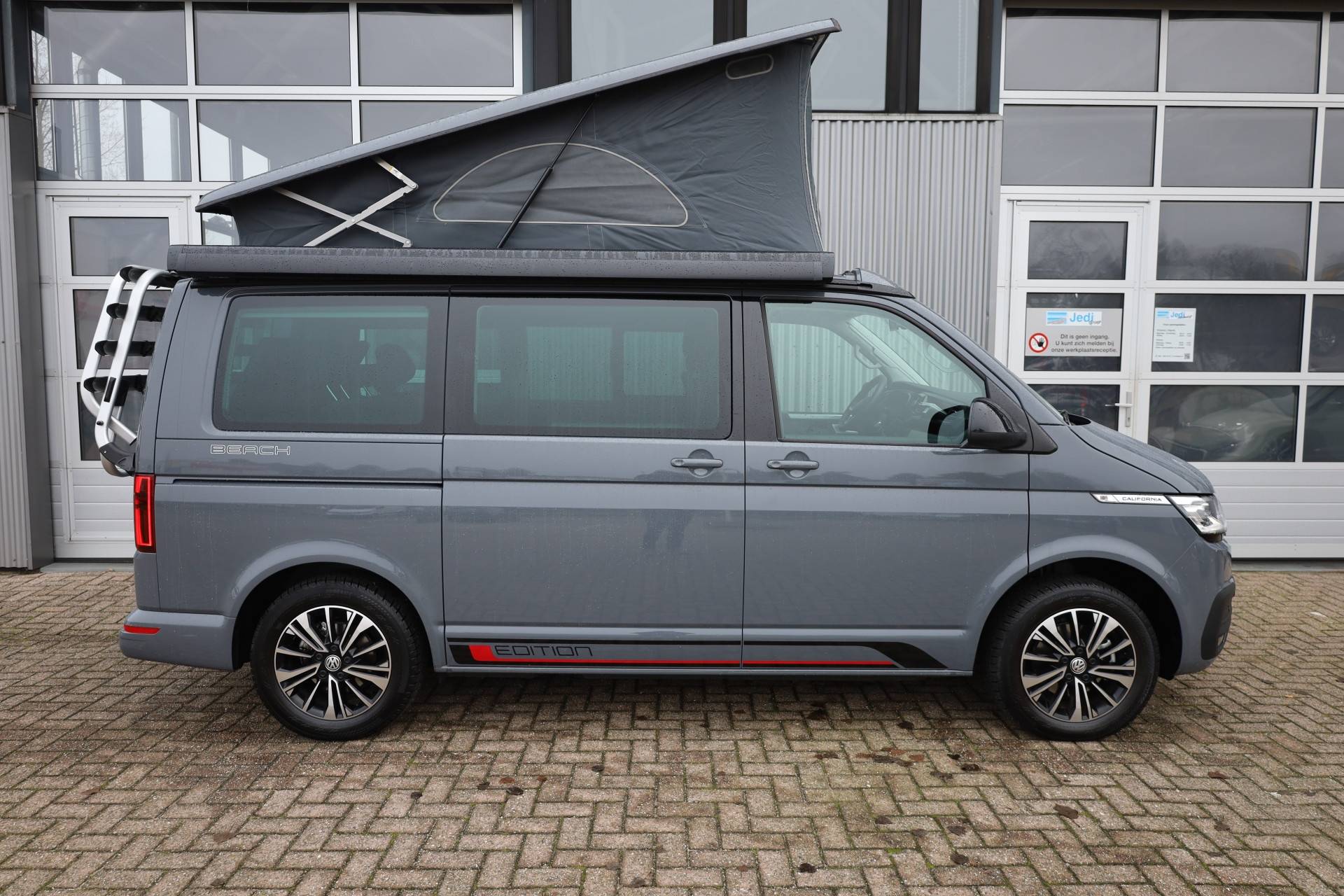 Volkswagen California Beach Edition 2.0TDI 110kw/150pk DSG7 - 6/69