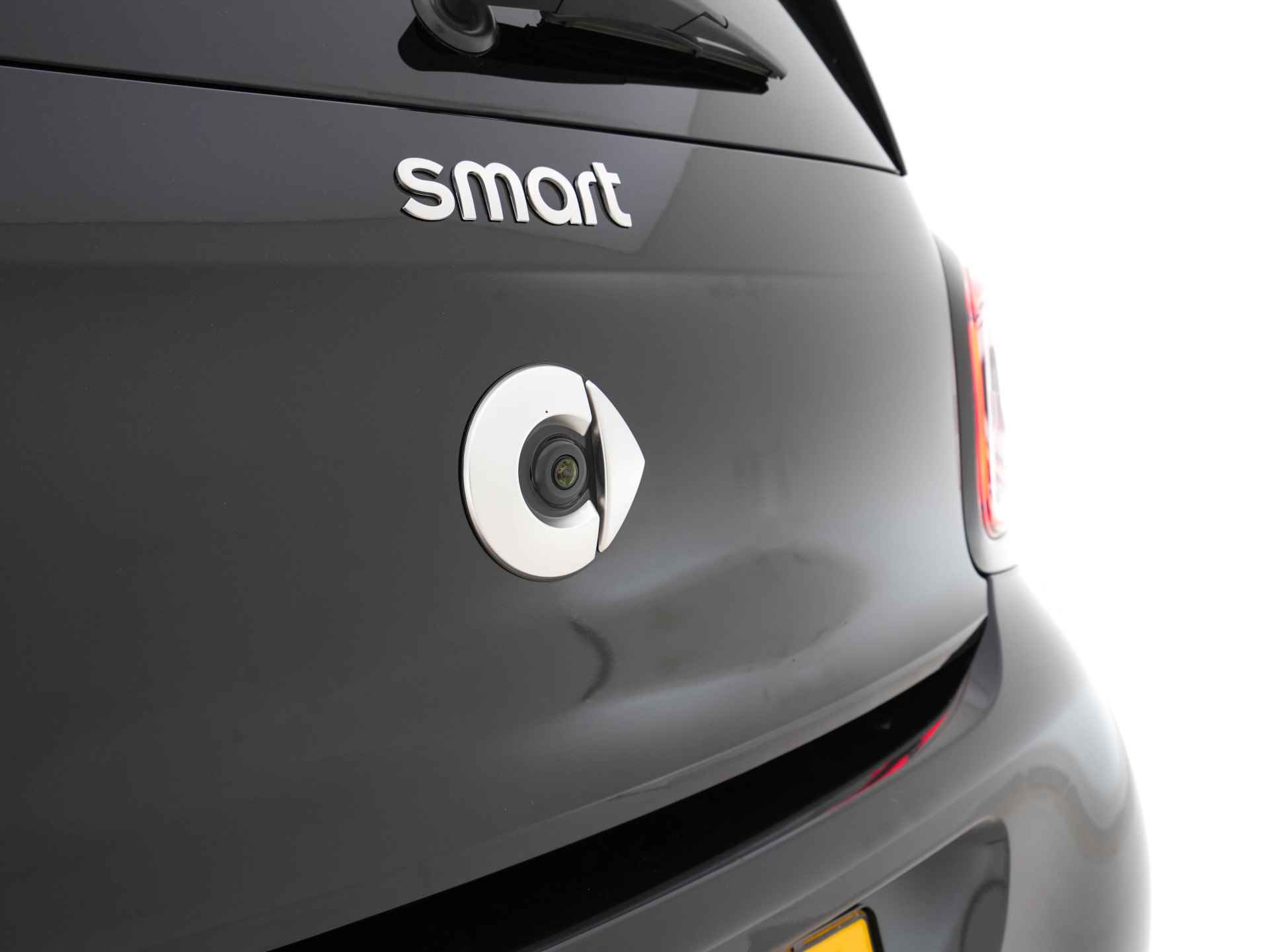 Smart Forfour EQ Passion Edition-One-Pack 18 kWh [ 3-Fase ] Aut. *PANO | MICROFIBRE | NAVI-FULLMAP | LED-LIGHTS | CAMERA | DAB | PDC | AIRCO | COMFORT-SEATS | 16"ALU* - 25/30