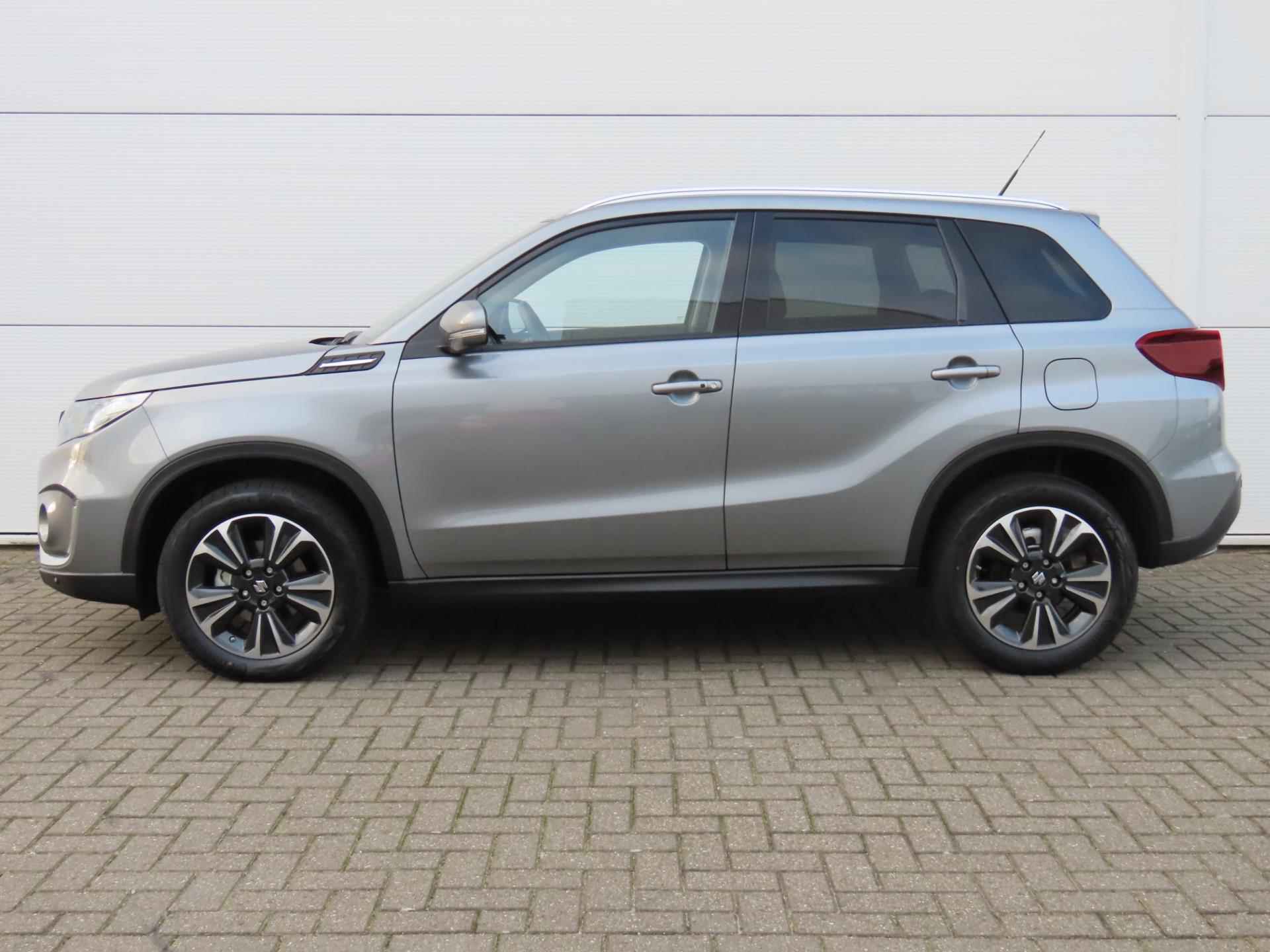 Suzuki VITARA 1.5 Full Hybrid Style Automaat/Panoramadak/All gripp/ Apple Carplay/Androidauto/ Leder/Adaptive cruise/ Stoelverwarm - 6/33