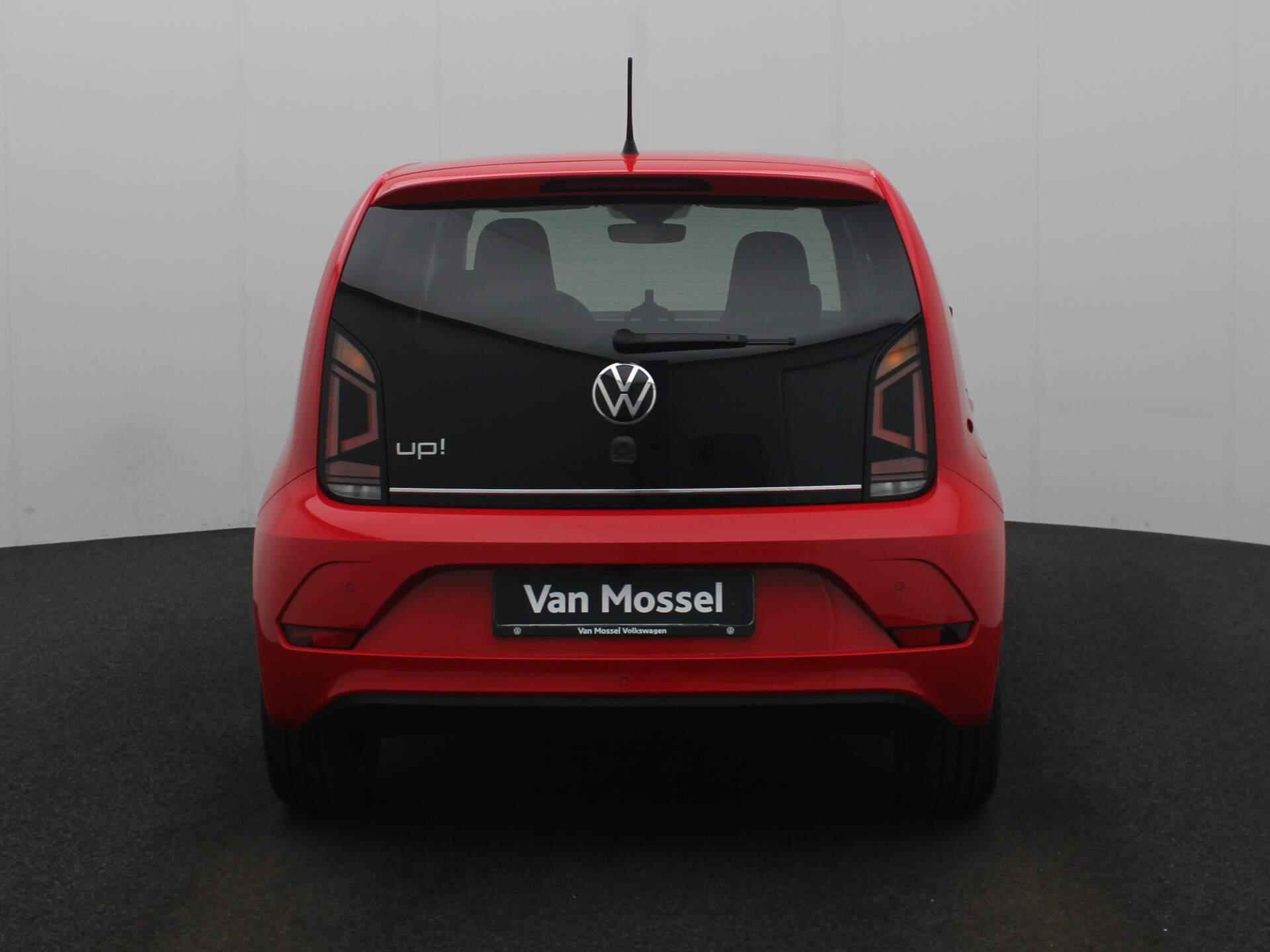 Volkswagen Up! 1.0 | Parkeersensoren  | Stoelverwarming | Camera | - 5/34