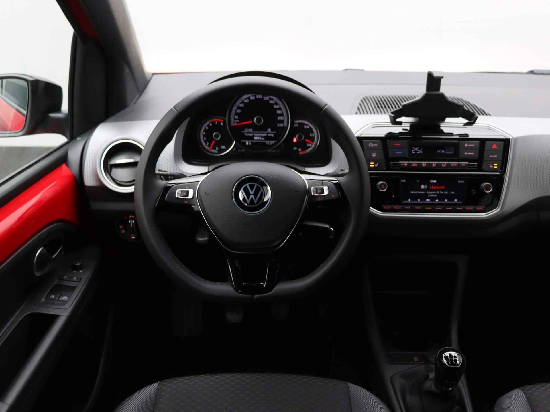 Volkswagen Up! 1.0 | Parkeersensoren  | Stoelverwarming | Camera | - 7/34