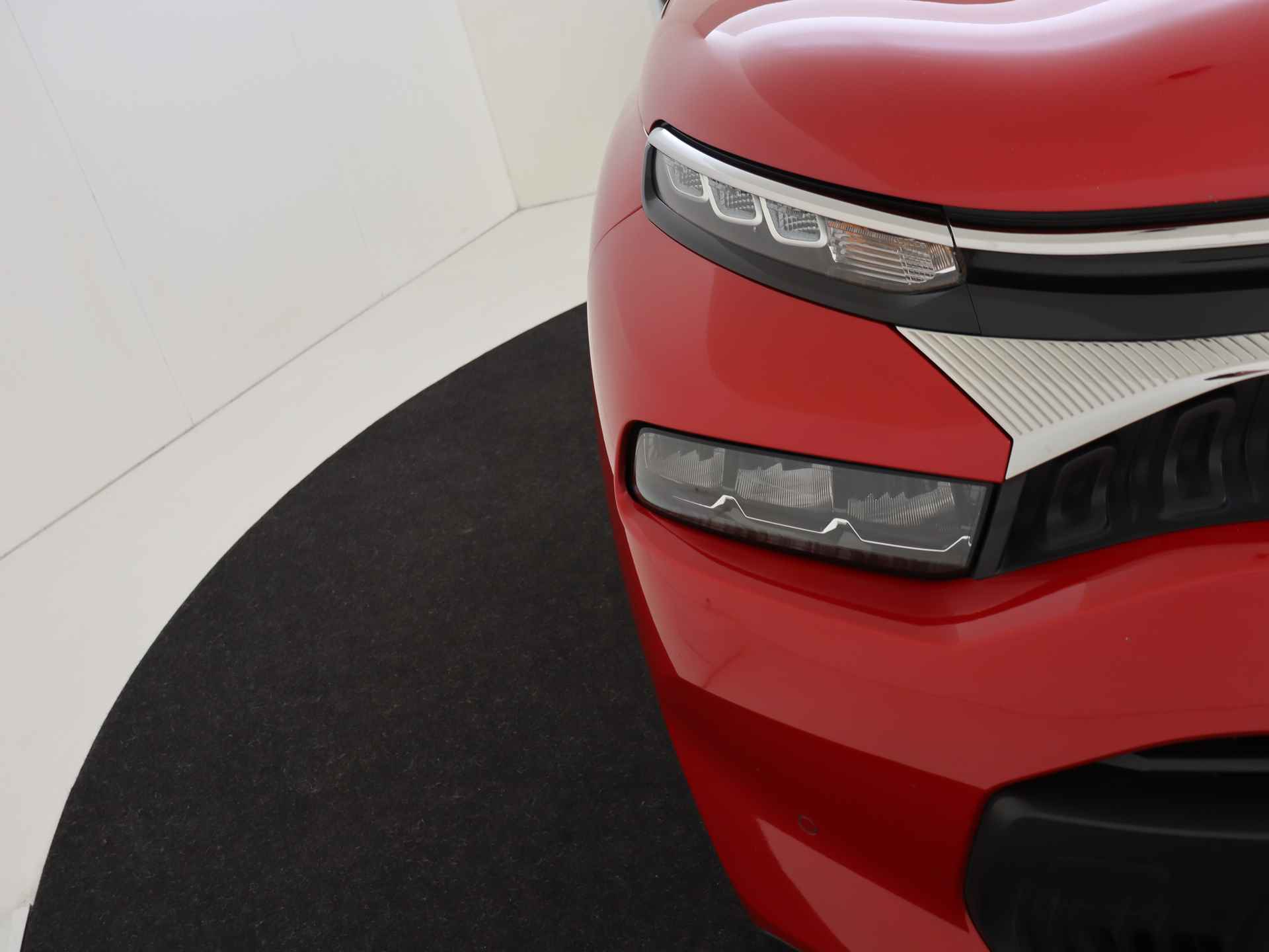 Citroën C3 Aircross 1.2 PureTech Shine 130 pk Automaat | Navigatie | Climate Control | Parkeer hulp - 13/33
