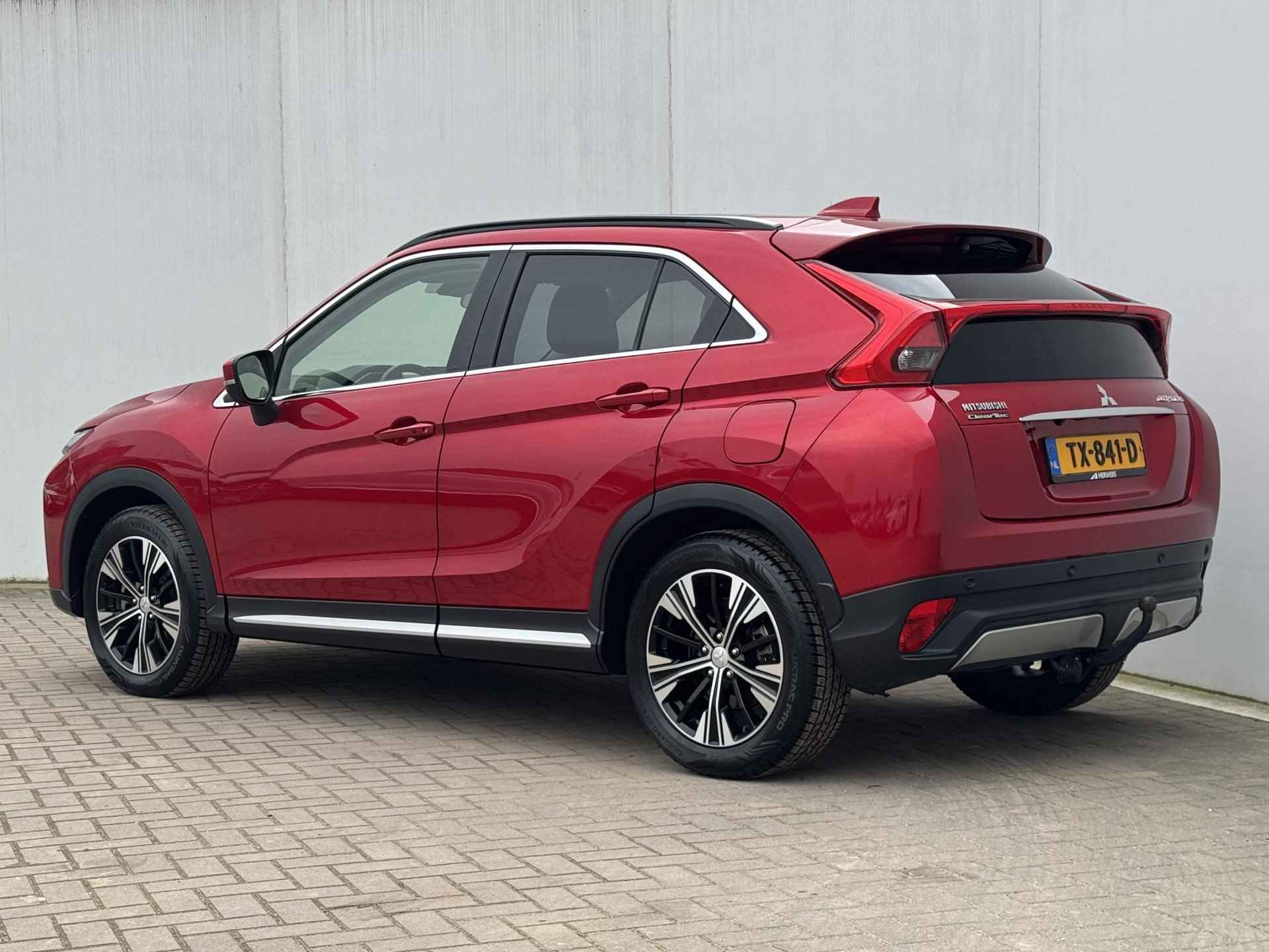 Mitsubishi Eclipse Cross 1.5 DI-T 4WD Instyle / Stuur - Stoel - en voorruitverwarming / Trekhaak / Schuif- kanteldak / 360 graden camera / Adaptieve cruise control - 14/44