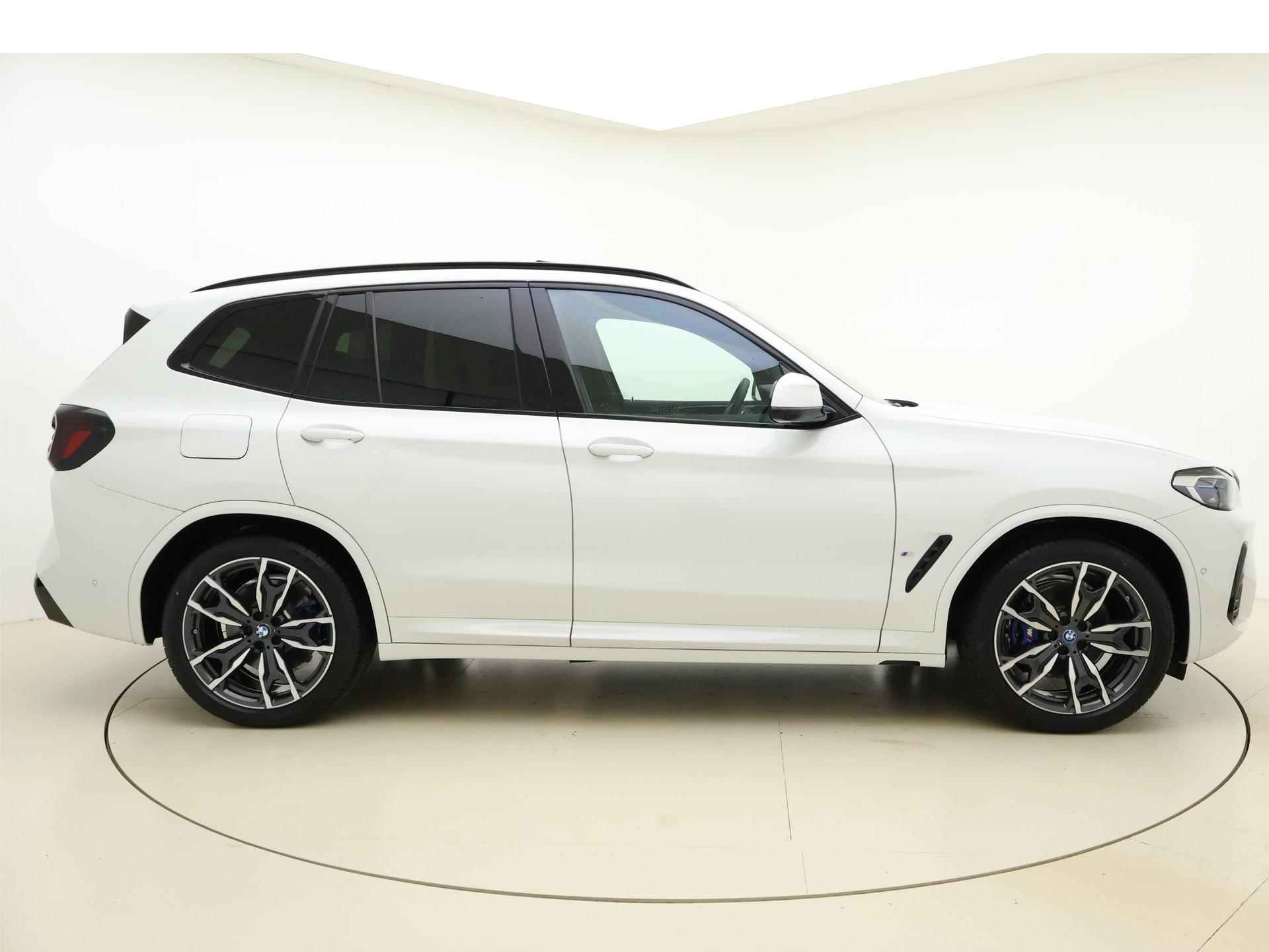 BMW X3 xDrive30e M Sport FULL OPTIONS -Trekhaak -Driving Ass Prof -Pano Dak -HeadUp -Gesture Control -Achterbank Verwarmd -Drive Recorder -Harman/Kardon -Laserlicht -Ambient Air - 5/51