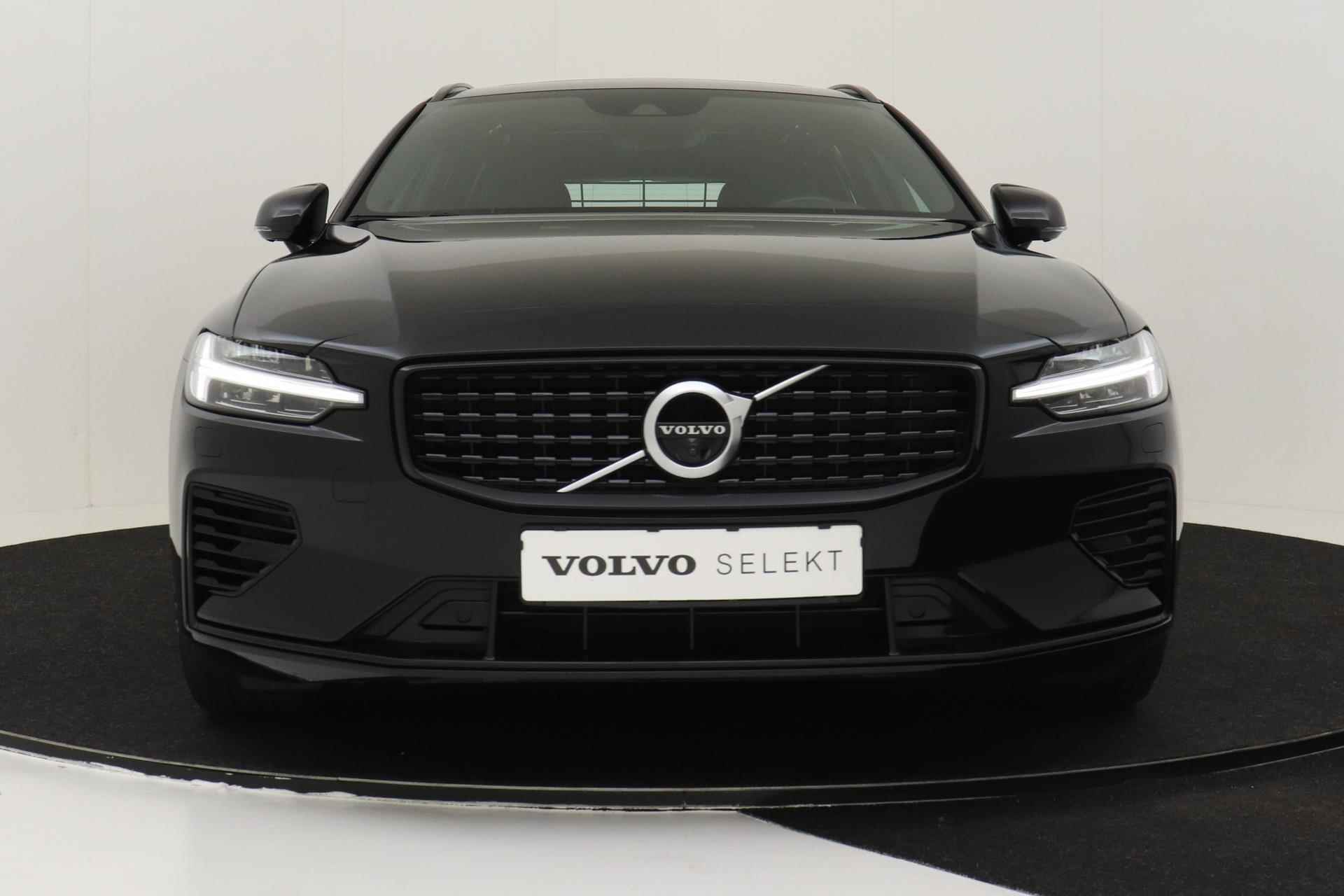 Volvo V60 T8 RECHARGE AWD R-DESIGN -PANO.DAK|HK-AUDIO|TREKHAAK|360CAM|LIGHTING|HEAD-UP DISP. - 9/60