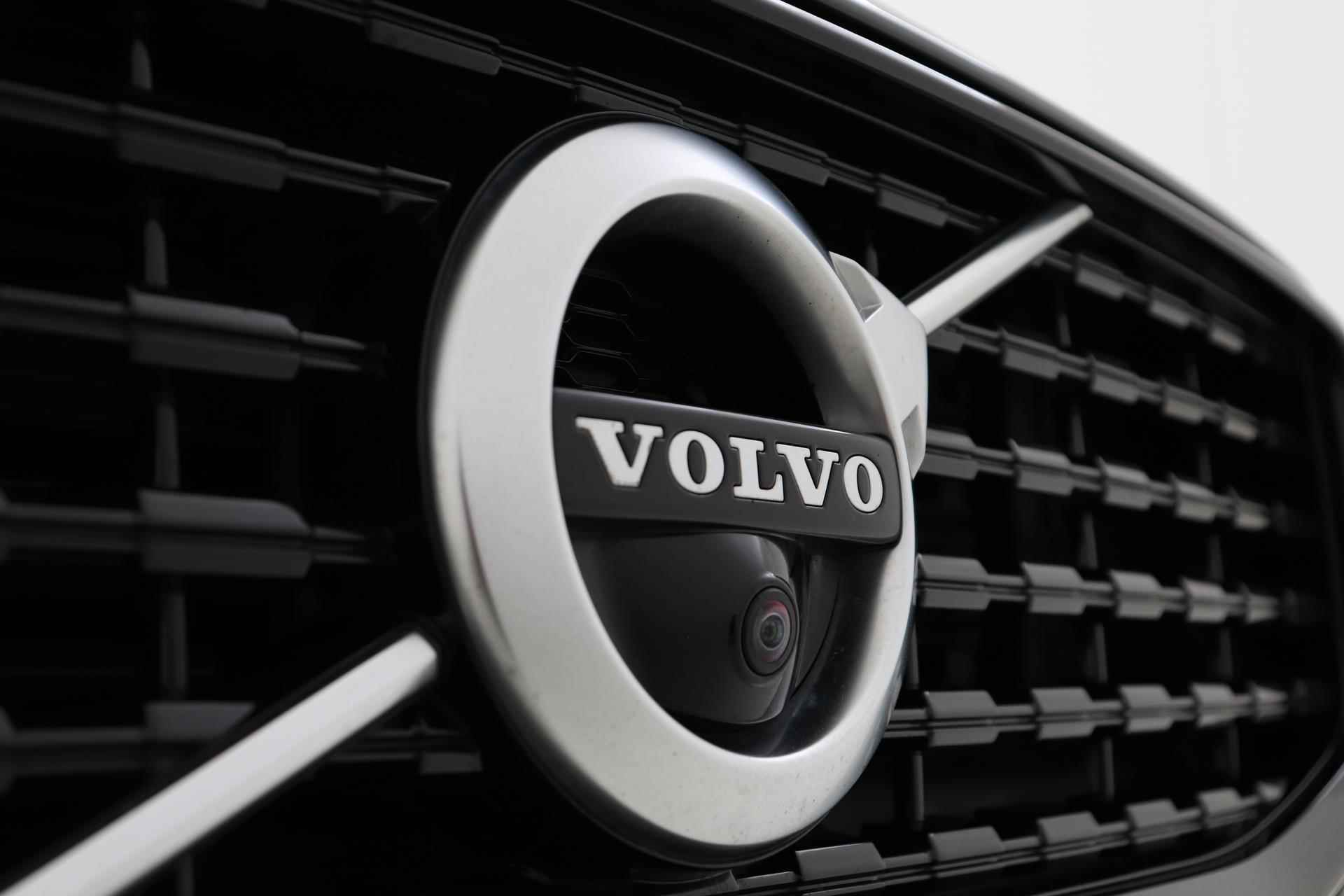 Volvo V60 T8 RECHARGE AWD R-DESIGN -PANO.DAK|HK-AUDIO|TREKHAAK|360CAM|LIGHTING|HEAD-UP DISP. - 30/60