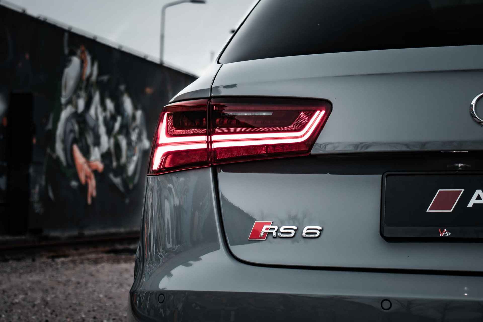 Audi RS6 Avant 4.0 TFSI 605PK tiptronic quattro performance Pro Line Plus | Keramische remmen | Pano | Valcona leder | Stoel-/achterbankverwarming | Matrix LED - 15/54