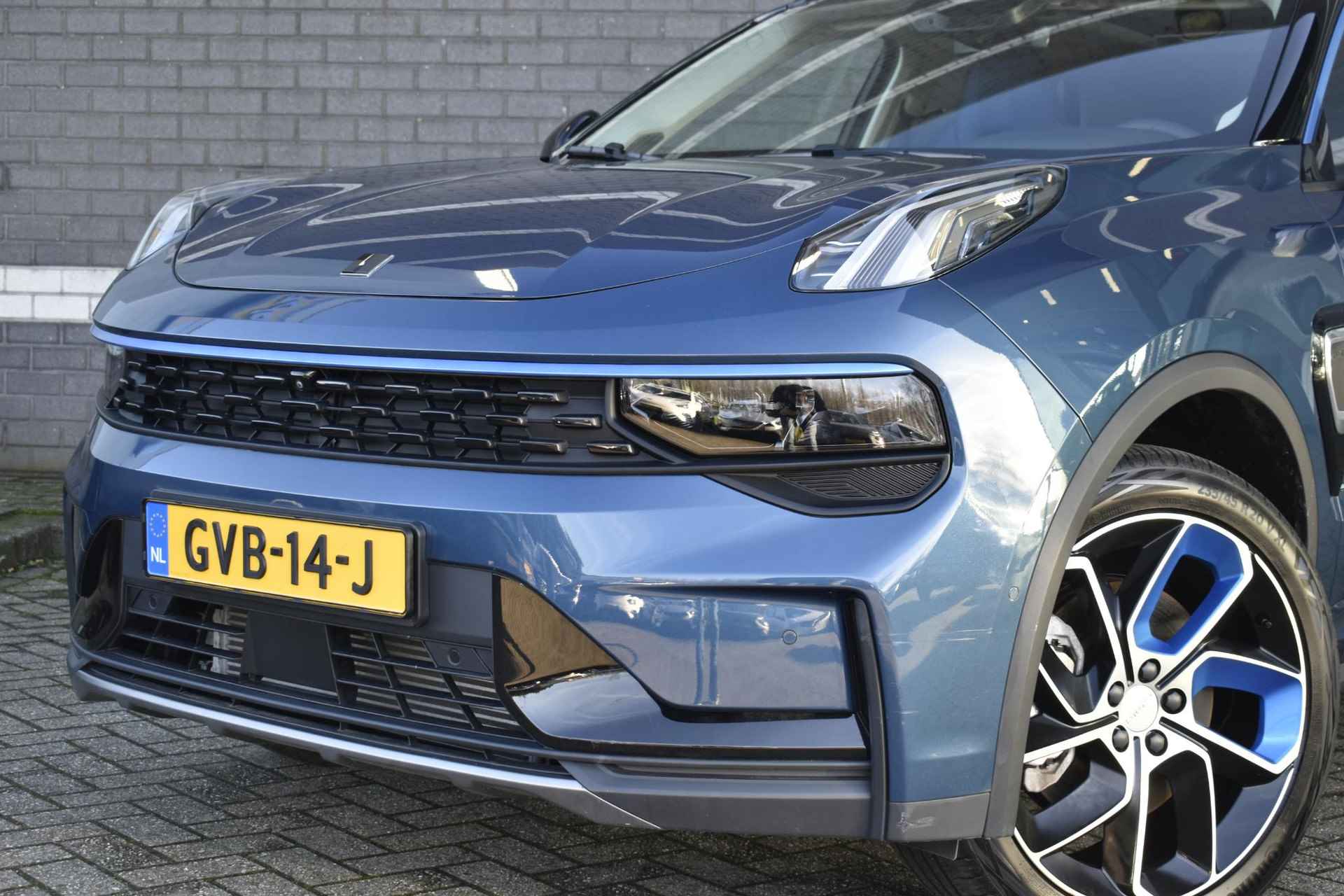 Lynk & Co 01 1.5 / PHEV / Panoramadak / Stoelverwarming / 360-Camera / 1200 KM - 27/41