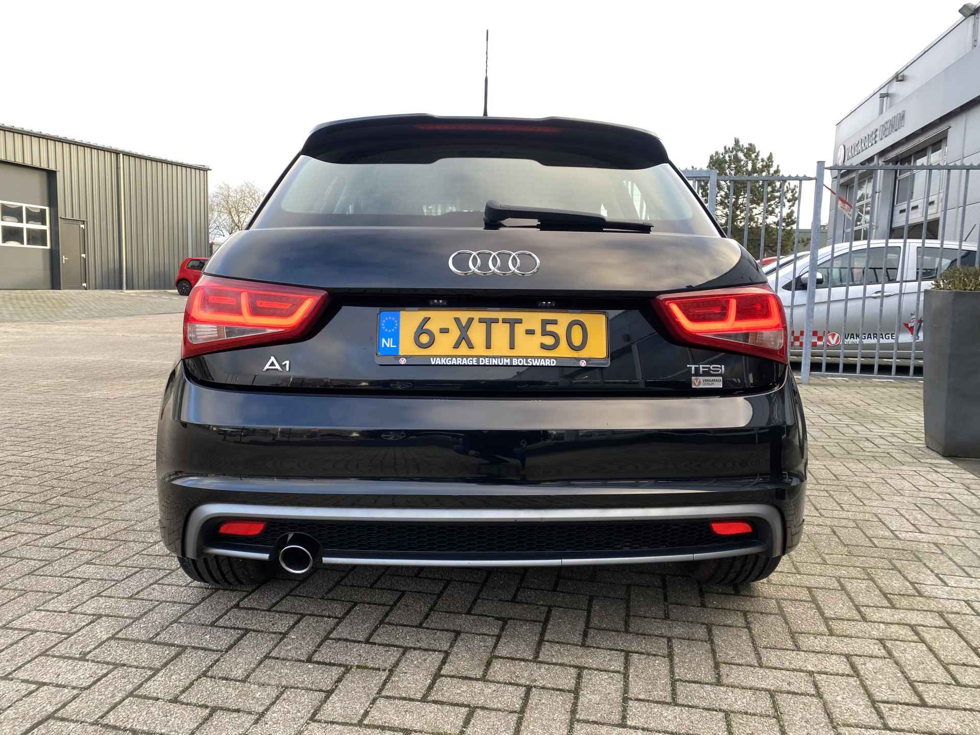 Audi A1 Sportback 1.2 TFSI Admired S-Line Navigatie, Climate contr, Cruise contr, etc..!! - 8/30