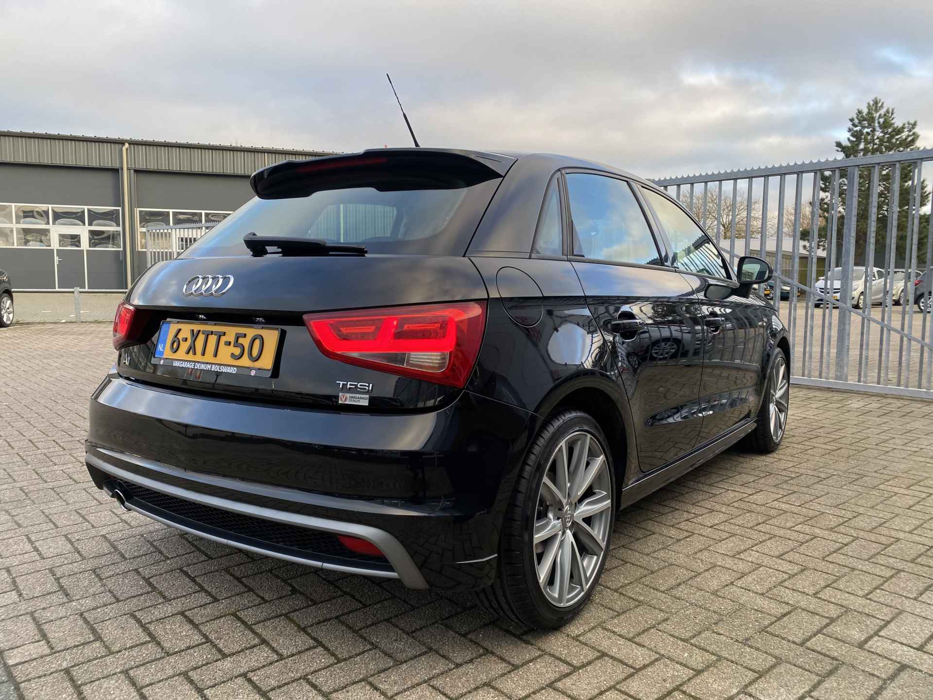 Audi A1 Sportback 1.2 TFSI Admired S-Line Navigatie, Climate contr, Cruise contr, etc..!! - 10/30