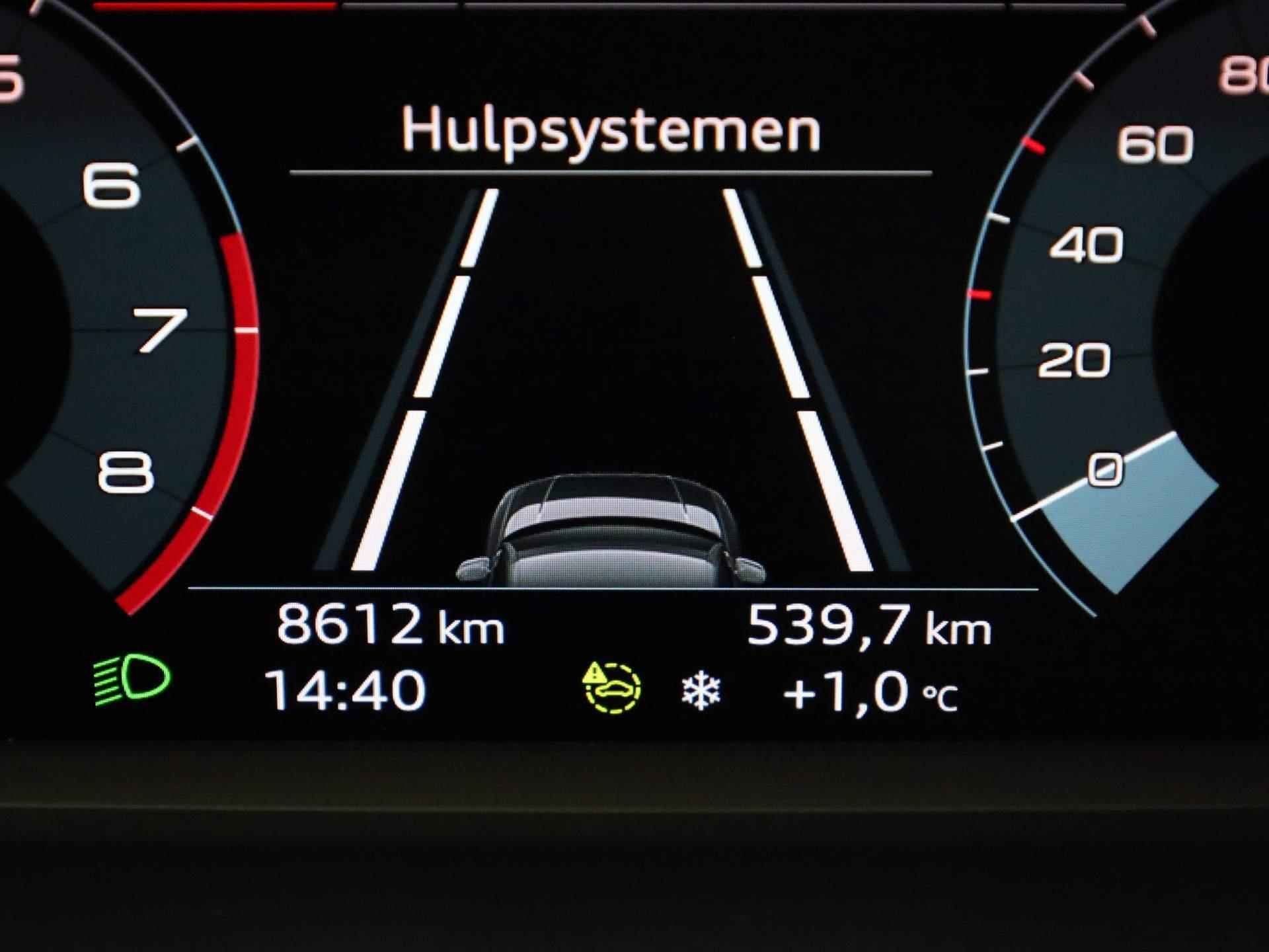 Audi Q3 Sportback 35 TFSI/150PK S Line · Panoramadak · Drive select · Stoelverwarming - 14/43