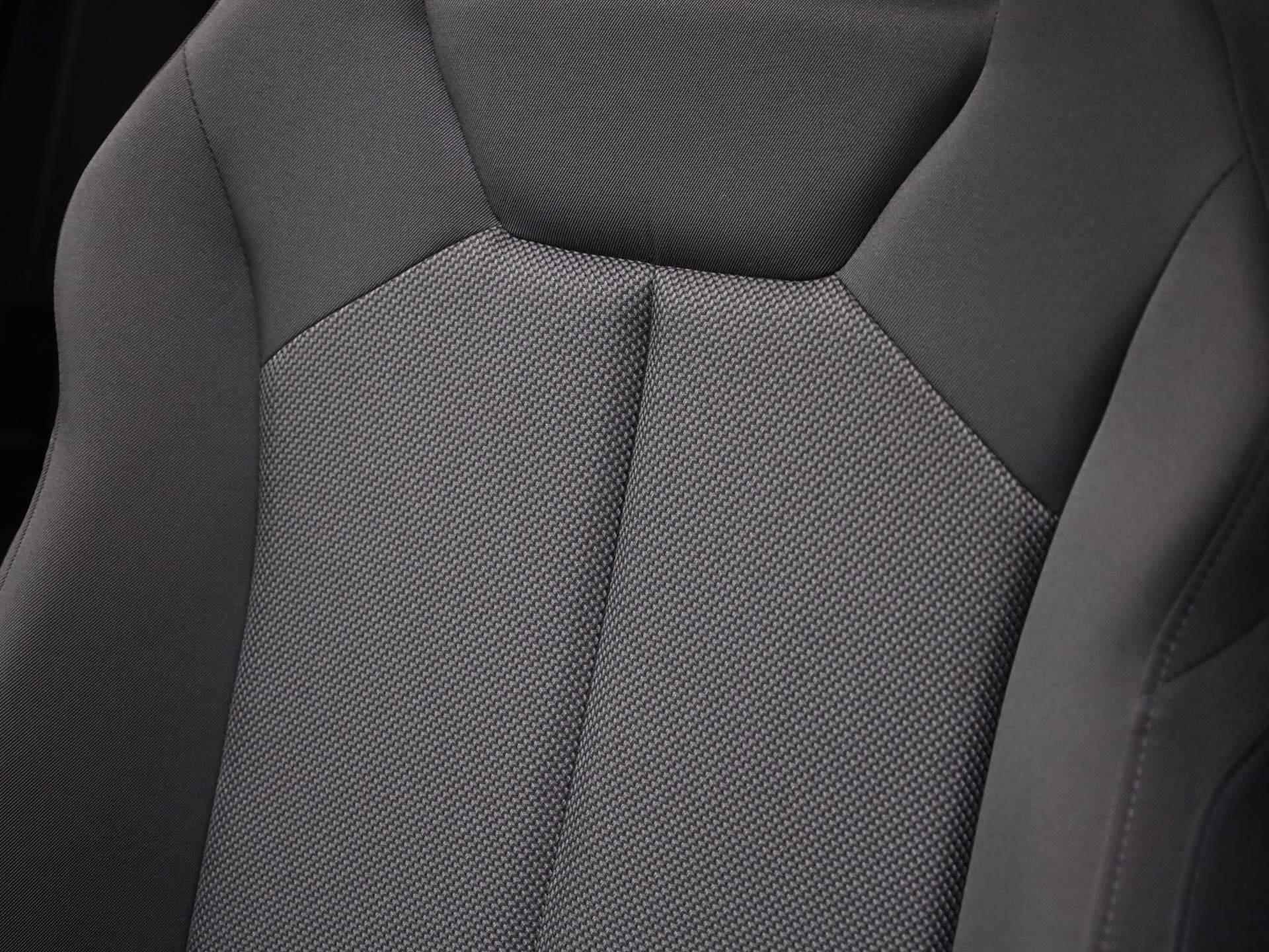 Audi Q3 Sportback 35 TFSI/150PK S Line · Panoramadak · Drive select · Stoelverwarming - 17/43