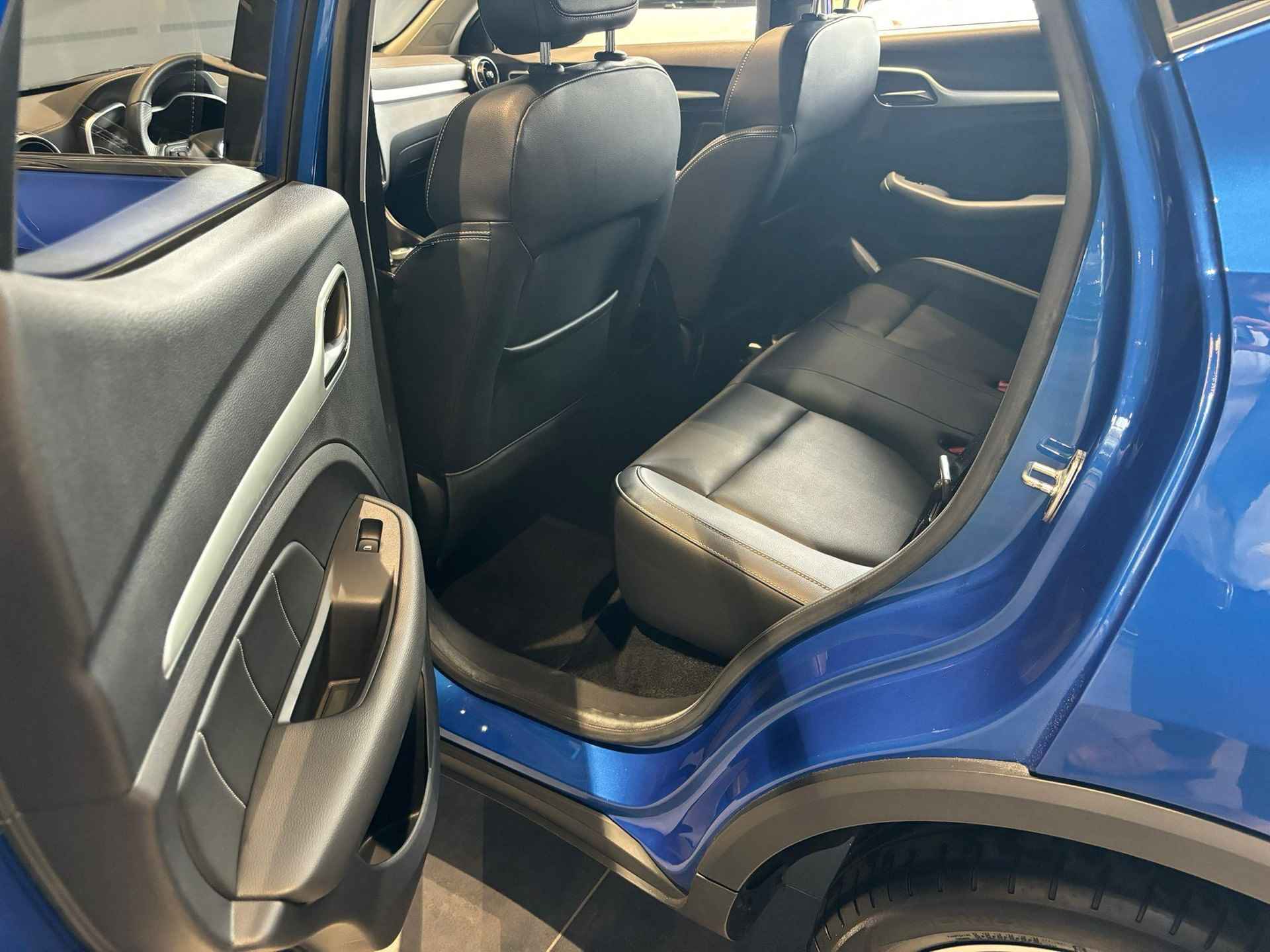 MG ZS EV Luxury | 1e-Eigenaar | Panoramadak | Navi | Apple CarPlay | Adaptive Cruise Control | Camera | - 6/17
