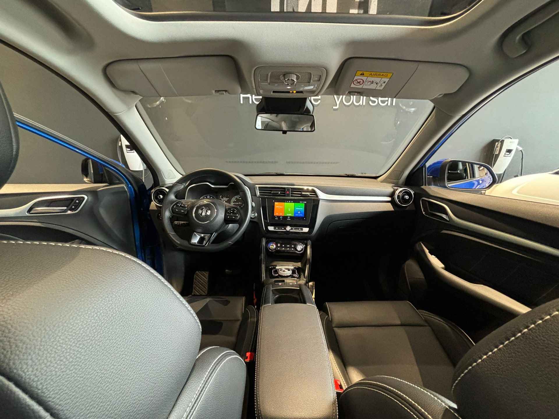 MG ZS EV Luxury | 1e-Eigenaar | Panoramadak | Navi | Apple CarPlay | Adaptive Cruise Control | Camera | - 14/17