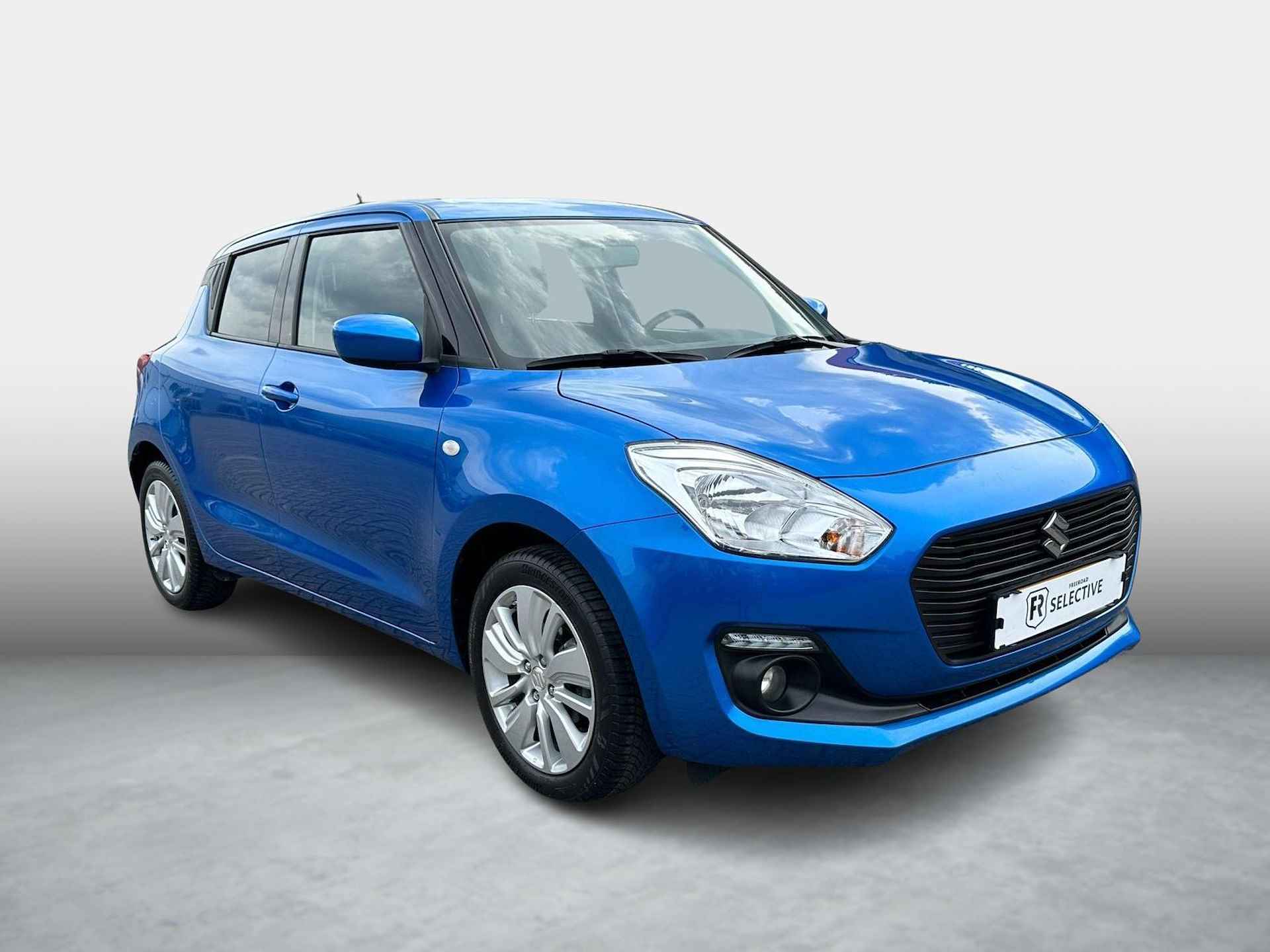 Suzuki Swift 1.2 Select Smart Hybrid | Navigatie - 2/18