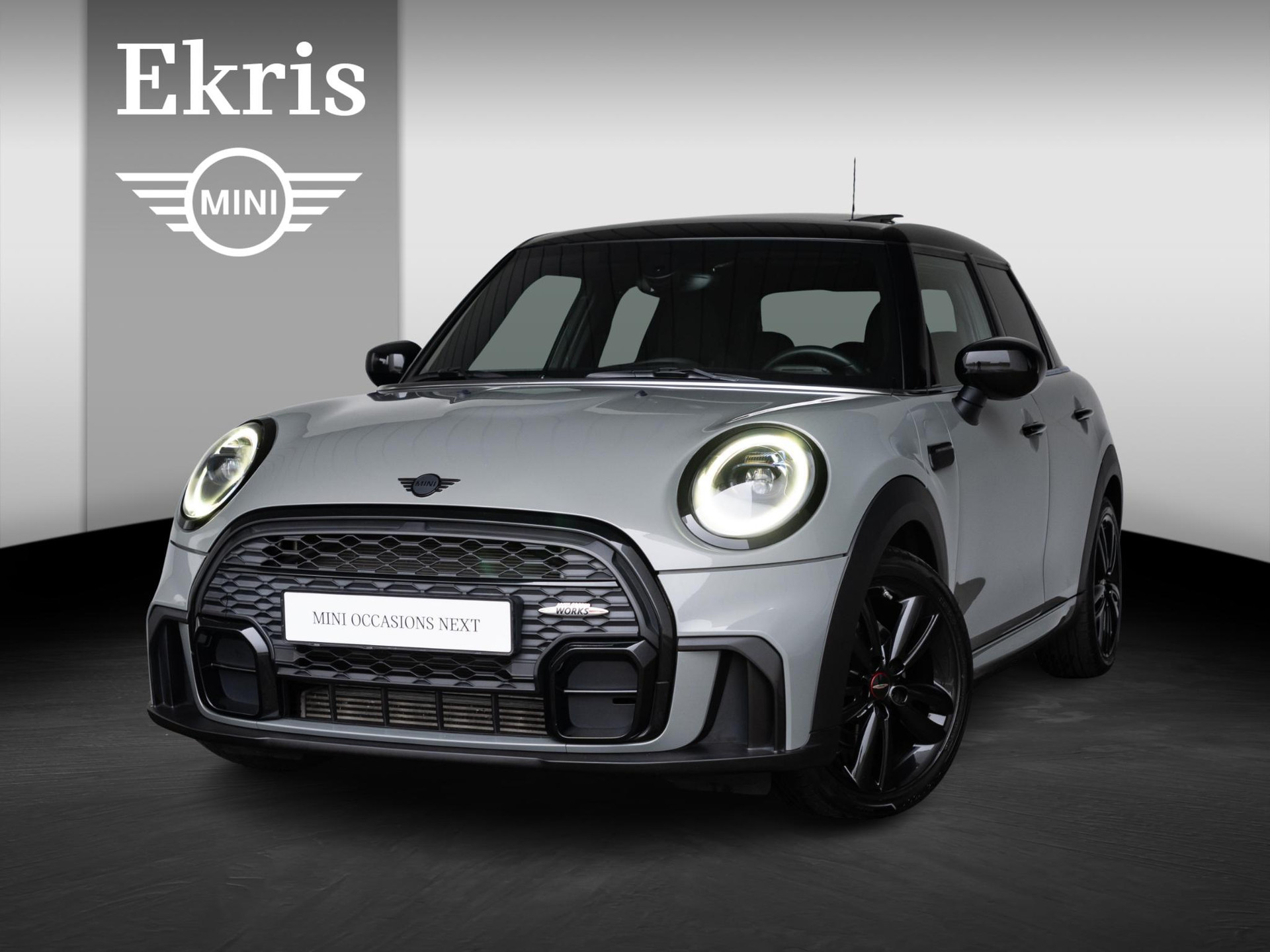 MINI 5-deurs Cooper Aut. JCW pakket + Panoramadak