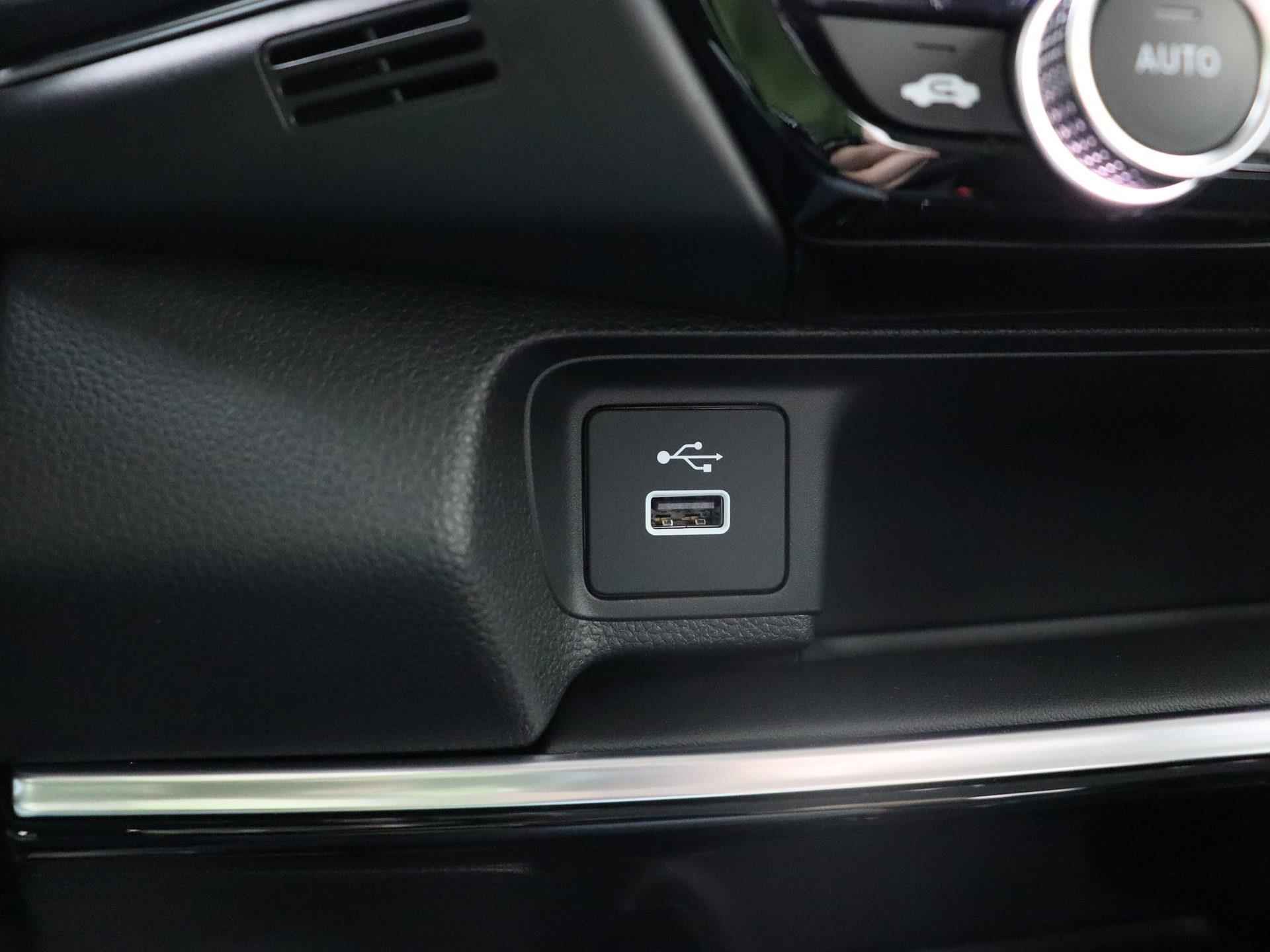Honda HR-V 1.5 e:HEV Advance | Incl. € 2000,- voordeel! | Direct uit voorraad! | Tot 10 jaar garantie!* | Navigatie | Elektrische kofferklep | Stuurverwarming | - 18/35