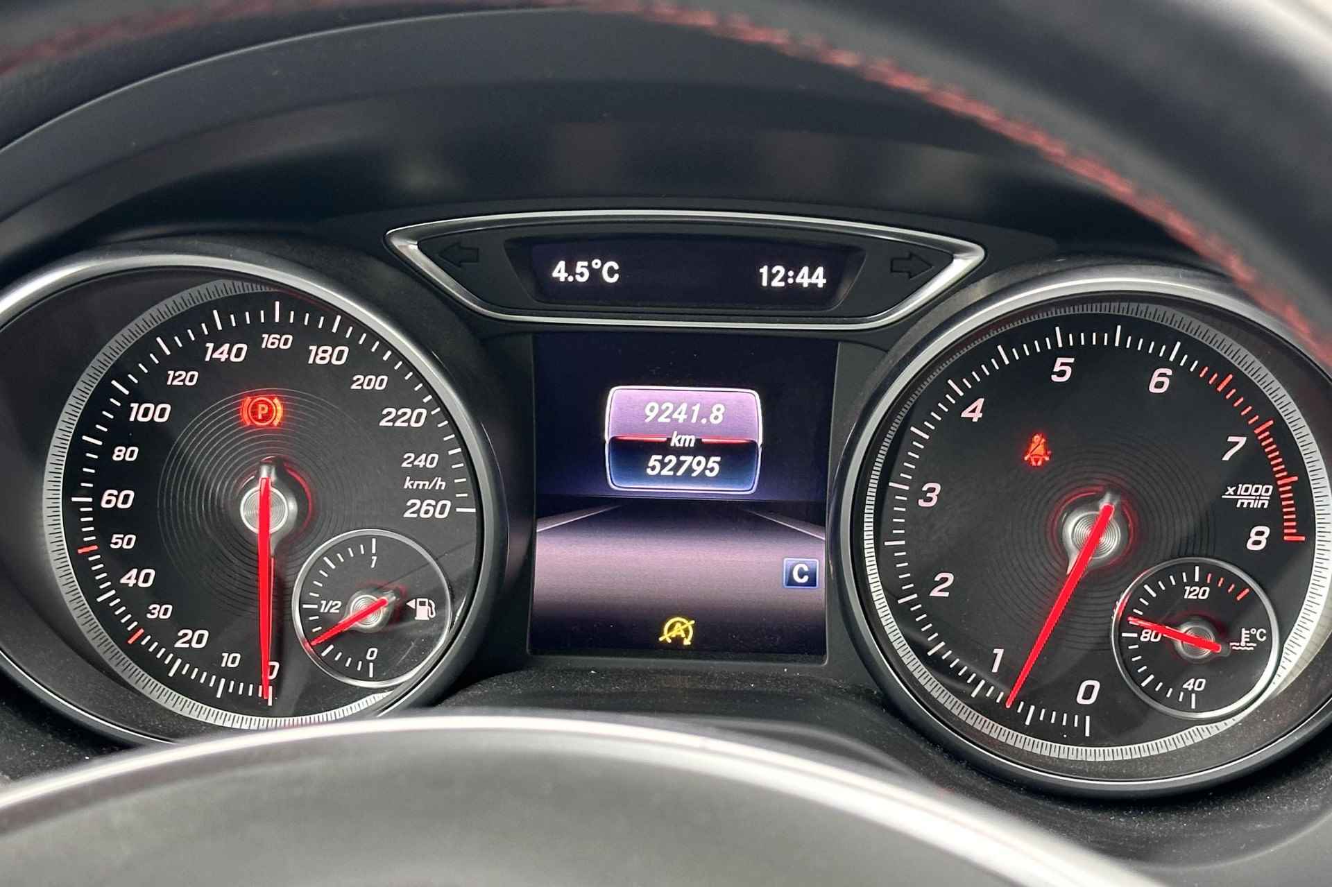 Mercedes-Benz CLA CLA 180 Coupé Business Solution AMG | Parkpilot | Camera | Navigatie | Stoelverwarming | Licht en Zichtpakket | Zitcomfortpakket - 17/28