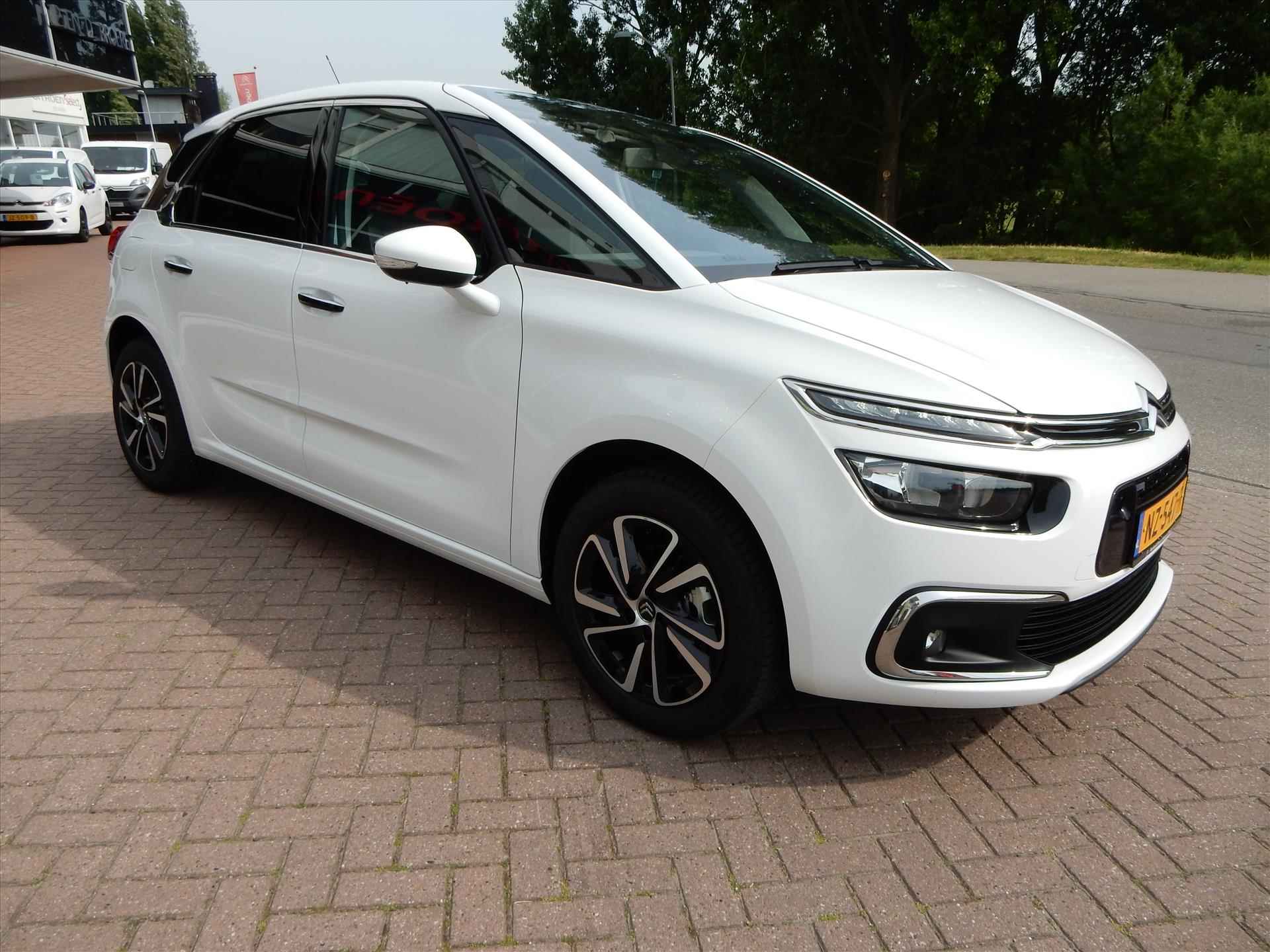 CITROEN C4 Picasso 1.2 130pk Feel | trekhaak, dab, navigatie, elek. achterklep, keyless, camera, parkeersensoren, climate- en cruise control - 5/37