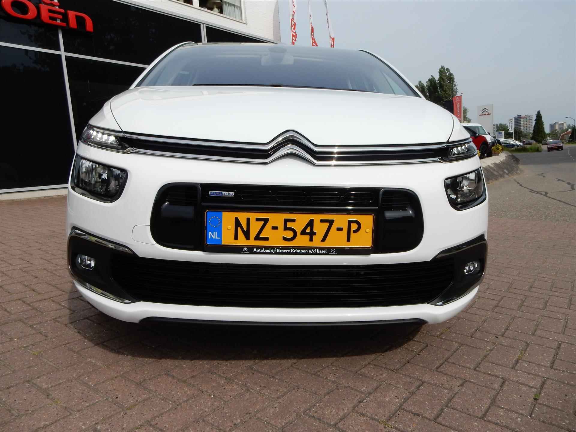 CITROEN C4 Picasso 1.2 130pk Feel | trekhaak, dab, navigatie, elek. achterklep, keyless, camera, parkeersensoren, climate- en cruise control - 7/37