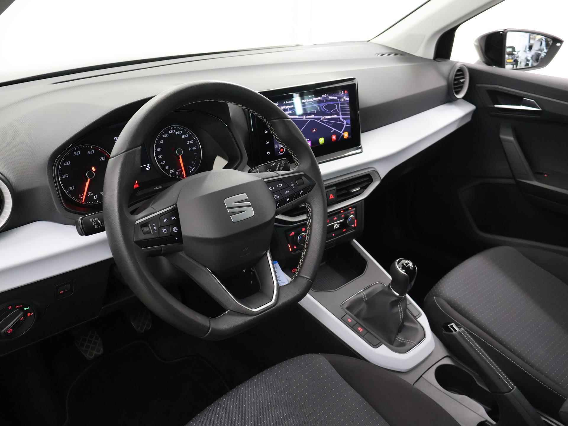 SEAT Arona 1.0 TSI Style | Navigatie | Camera | ClimateControle | Stoelverwarming | PrivacyGlass | Apple Carplay | CruiseControl | PDC | - 8/39
