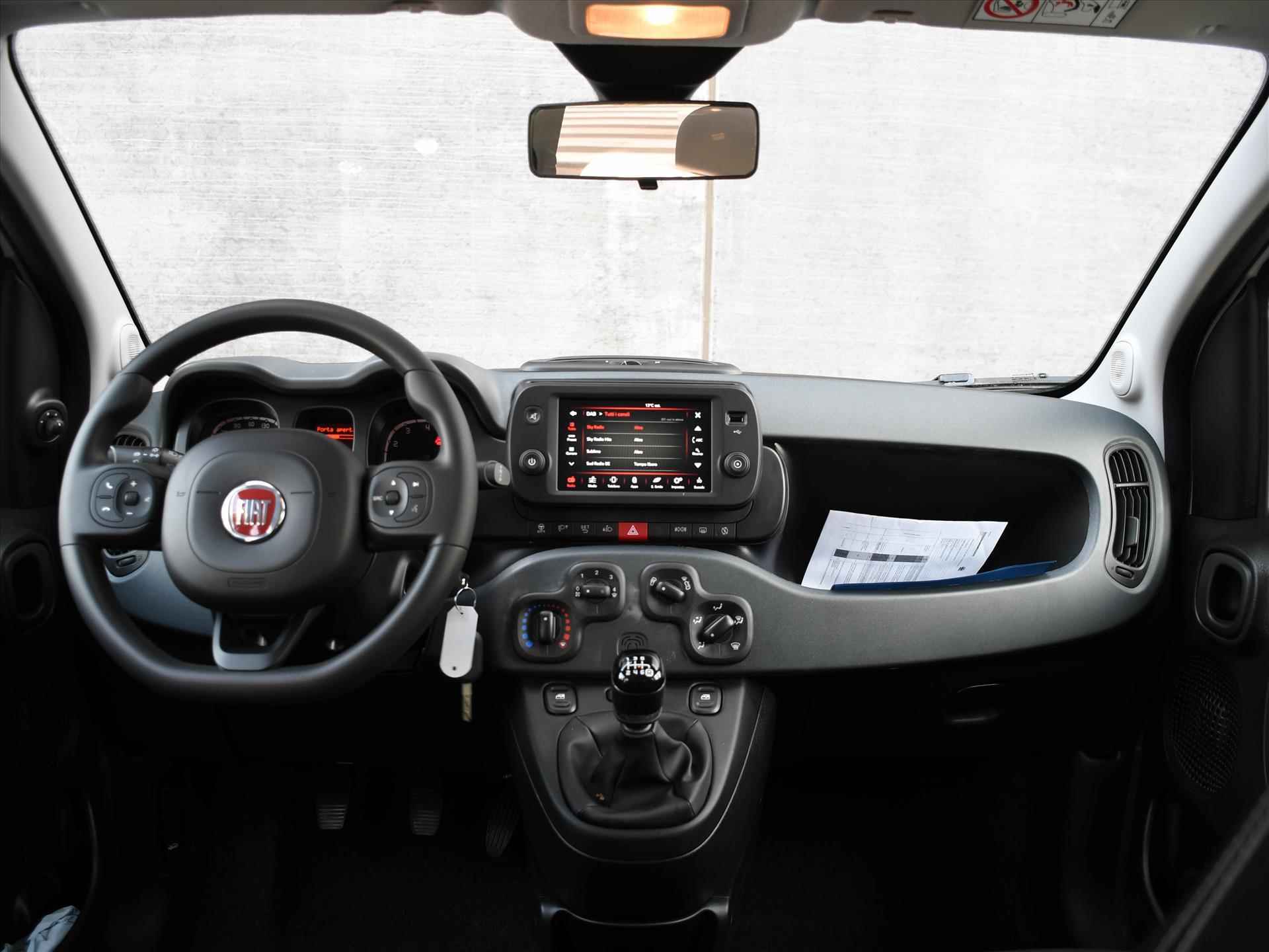 Fiat Panda Cross 1.0 Hybrid 70pk USB | CITY DRIVING MODE | PDC ACHTER | DAB - 11/22