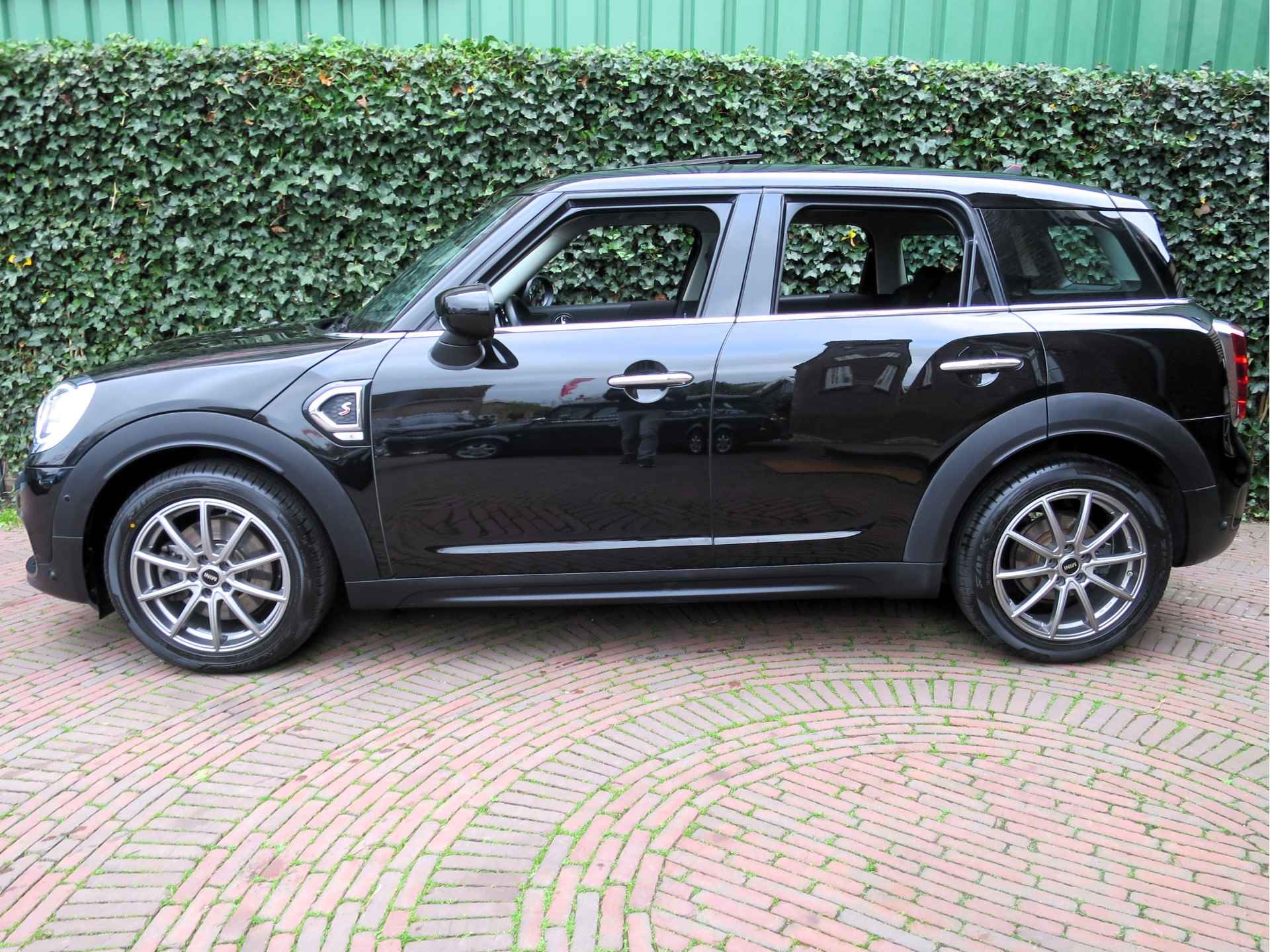 MINI Countryman 2.0 Cooper S Chili F60 automaat met Pano.dak, LED, Apple CarPlay en 18" - 32/48