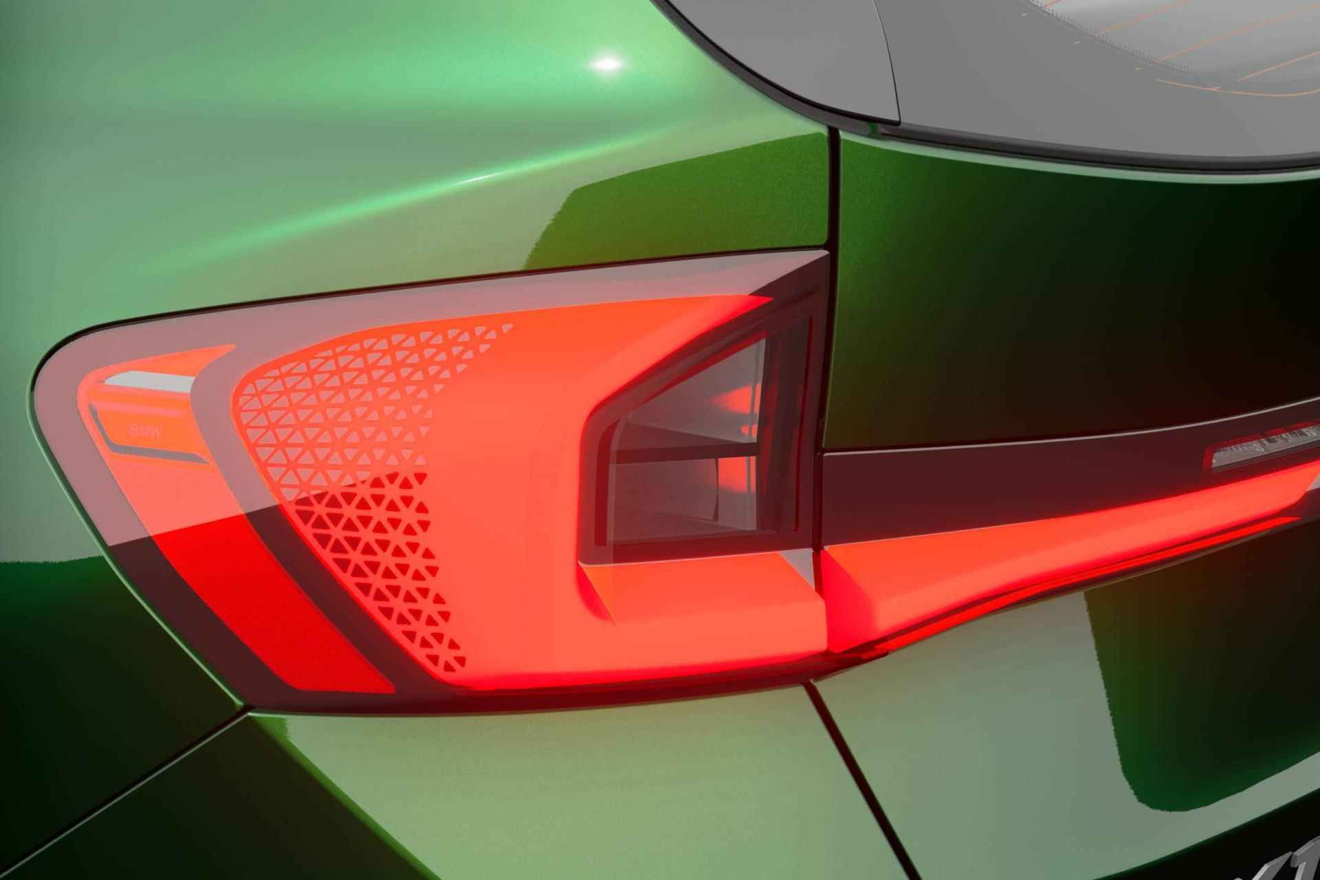 BMW iX1 xDrive30 Launch Edition 67 kWh | xLine | Elektrisch verwarmde voorstoelen | Driving Assistant Plus - 9/20