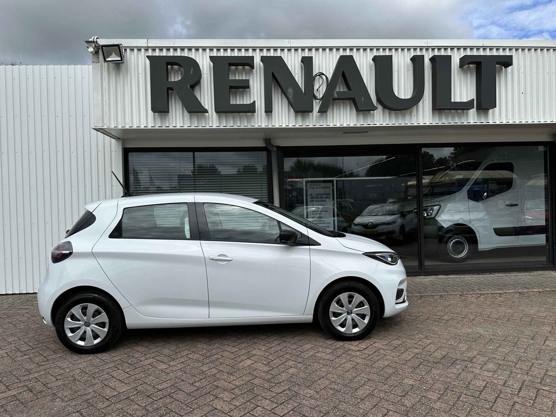 Renault ZOE R110 Life 40 kWh (koopaccu) | nog Eur 2.000 subsidie mogelijk! | Apple carplay - Android Auto | tijdelijk gratis Top Afleverpakket twv Eur 695 - 6/40